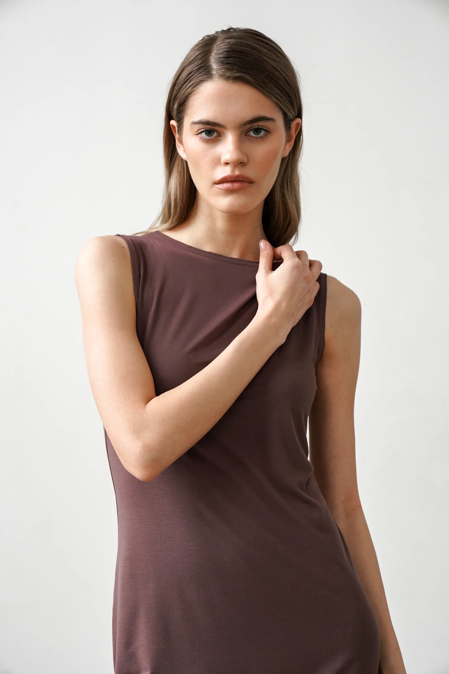 Платье макси шоколадного цвета фото 5