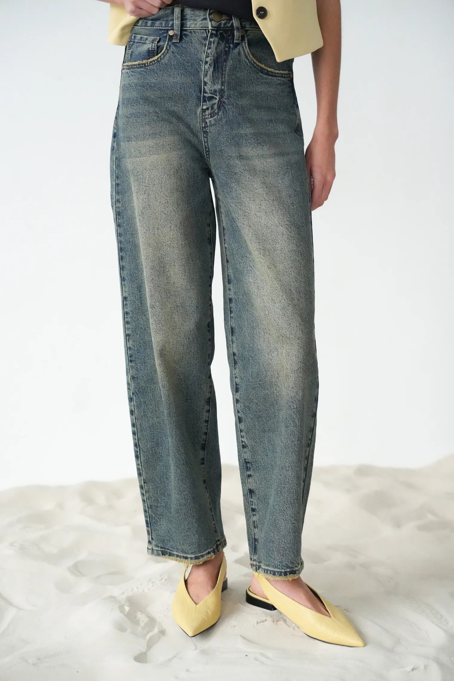 Джинсы свободного кроя в винтажном стиле голубого цвета фото 6