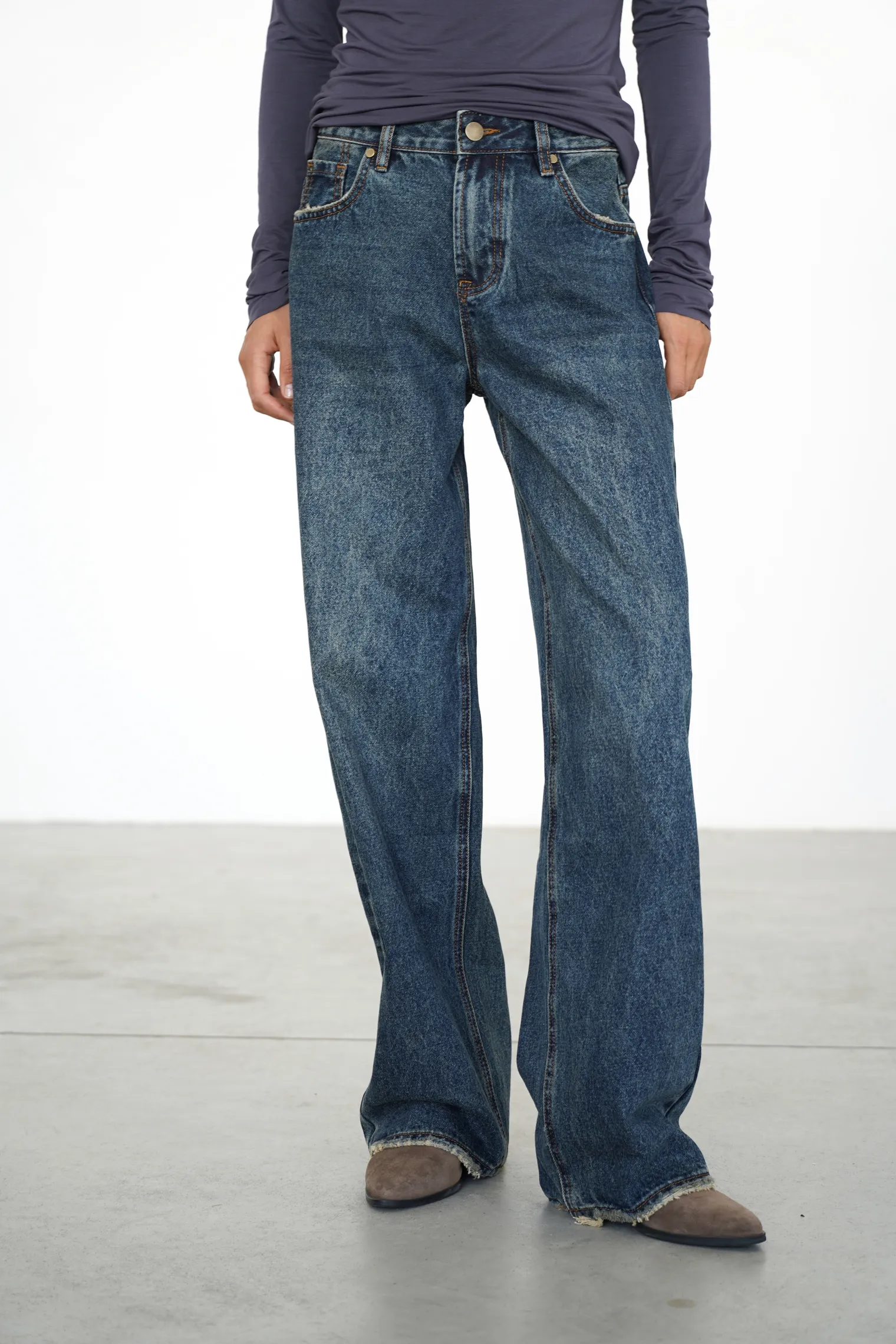 Джинсы свободного кроя в винтажном стиле синего цвета фото 5