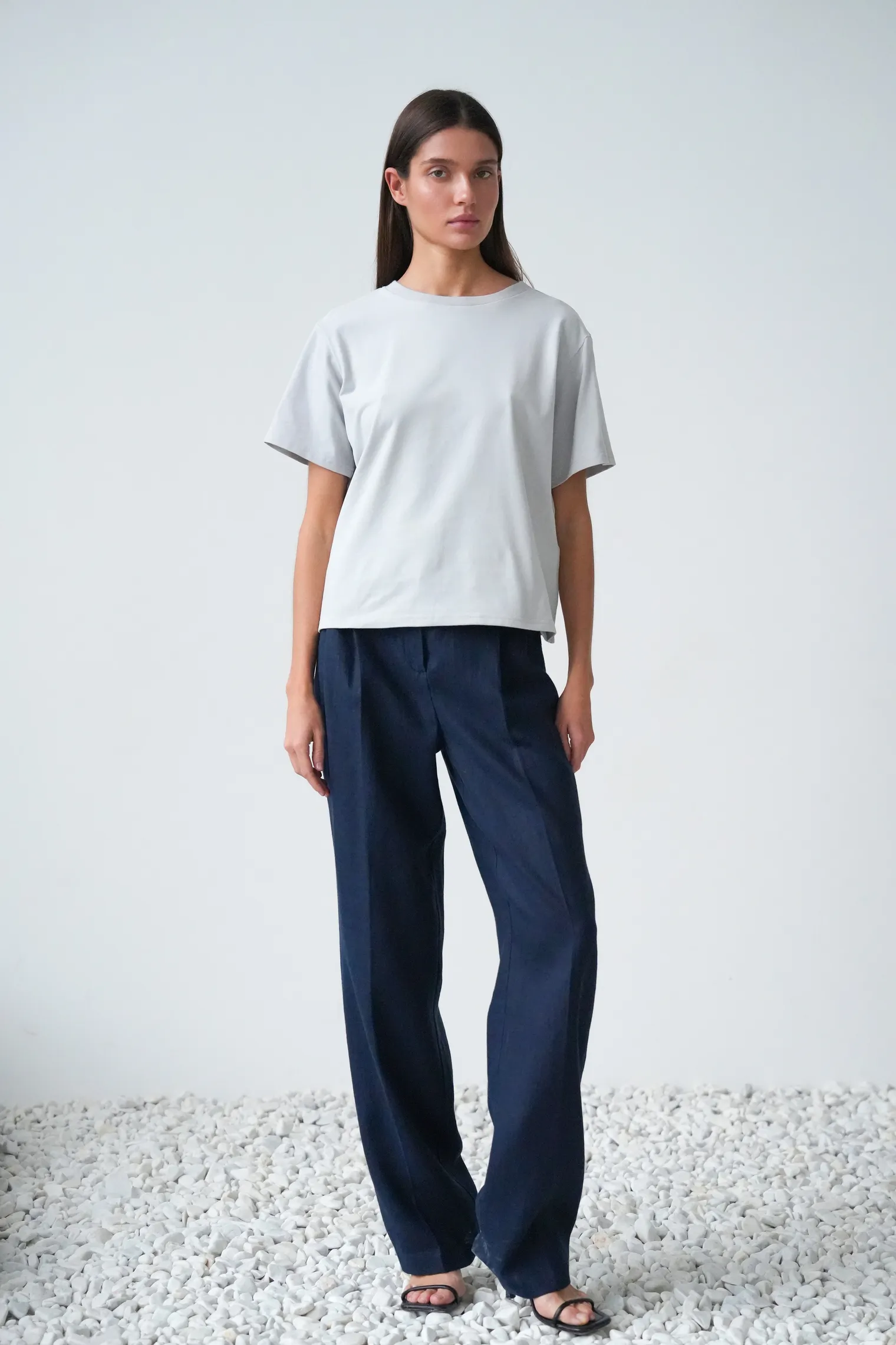 Футболка свободного кроя пепельного цвета фото 5