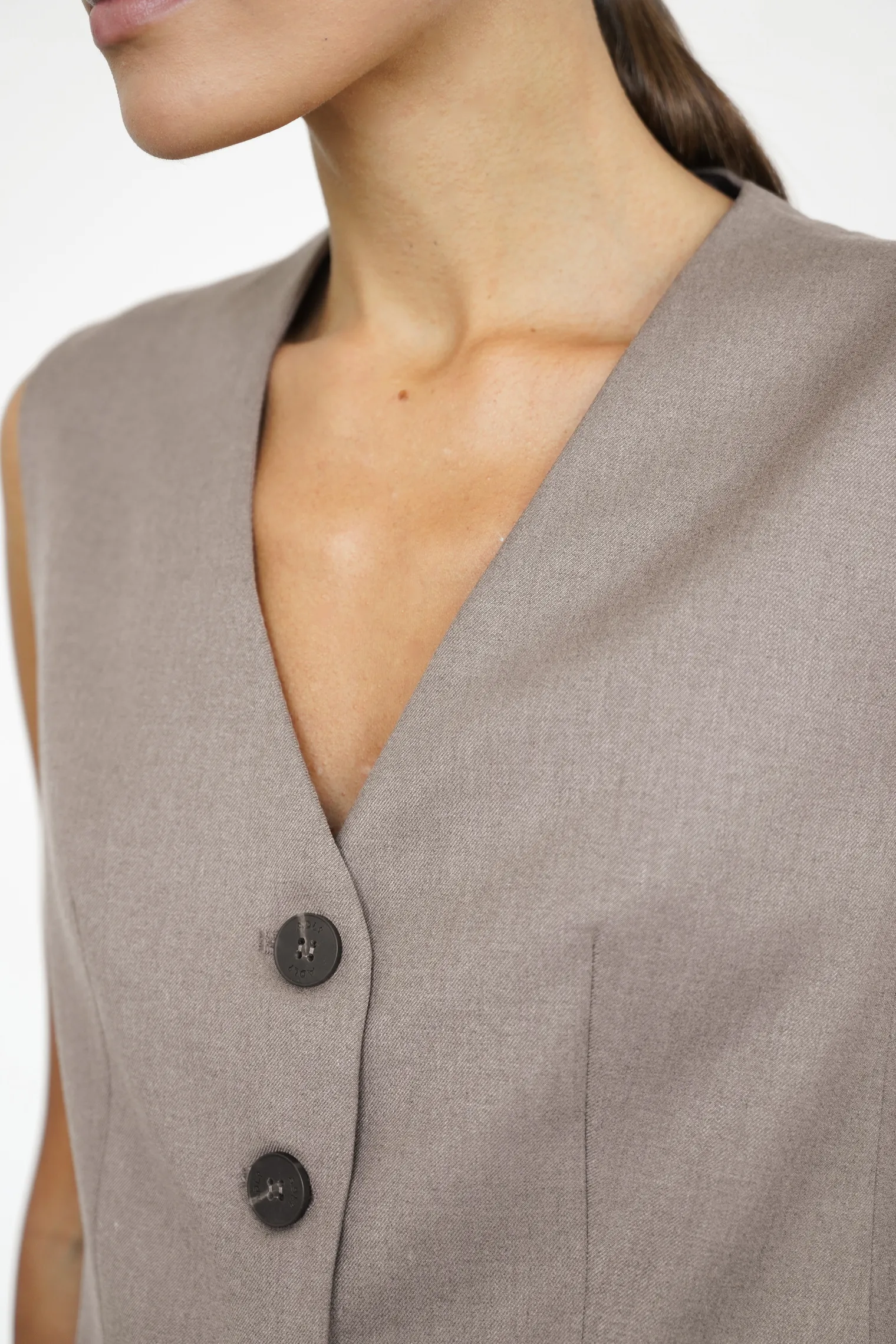 Однобортный жилет с пуговицами цвета мускатный орех фото 2