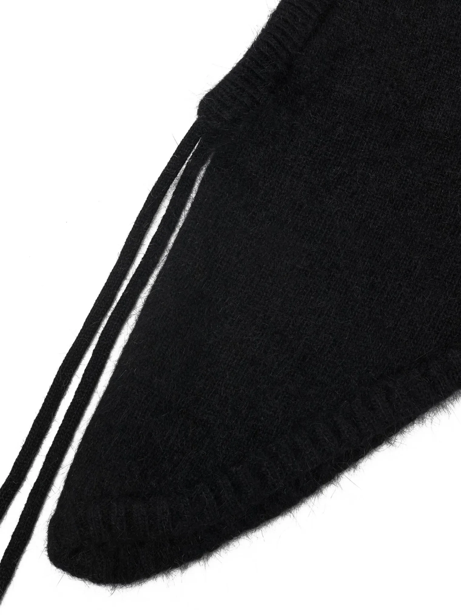 Капор из ангоры чёрного цвета фото 2