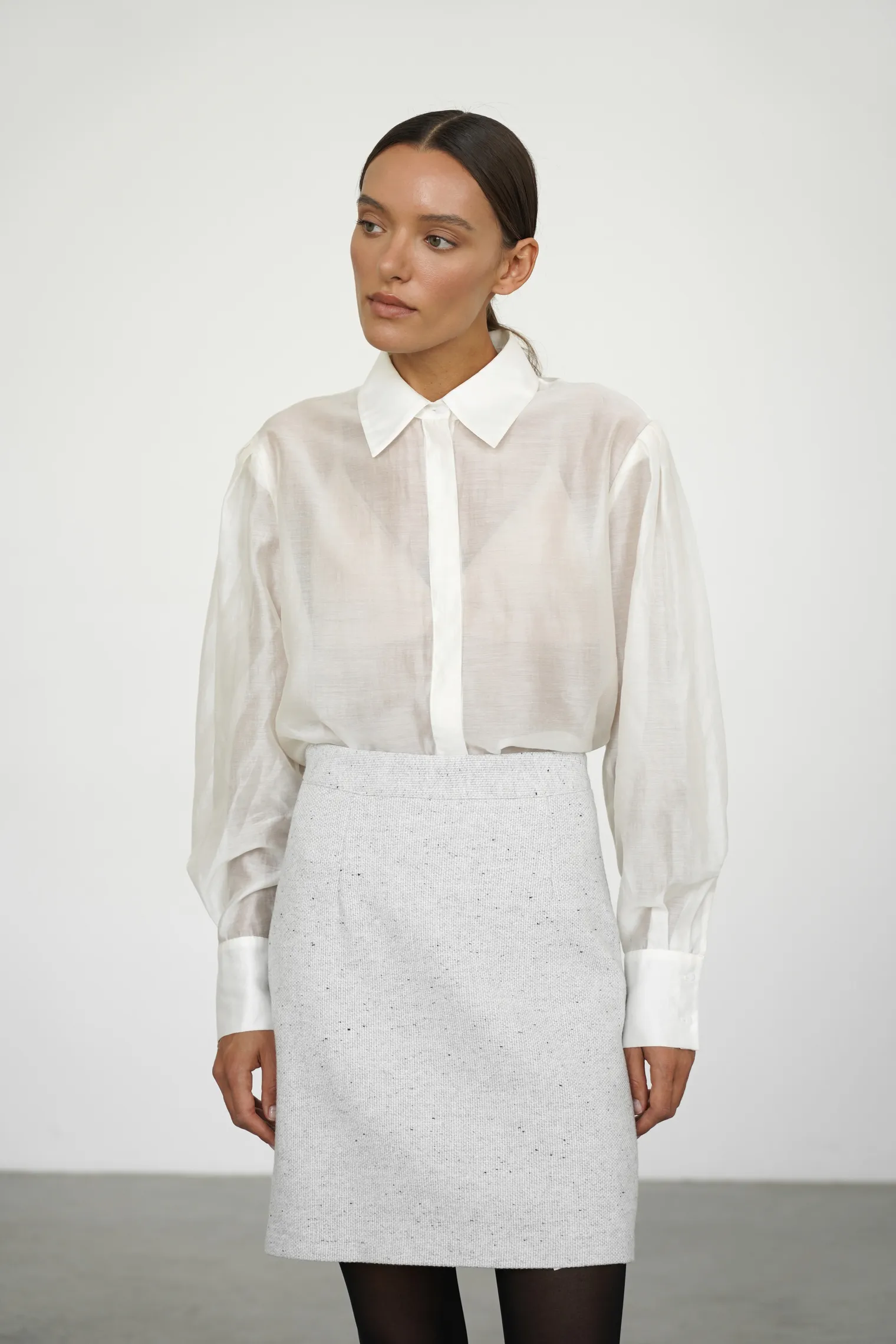 Юбка прямого кроя укороченная цвета серый меланж фото 5