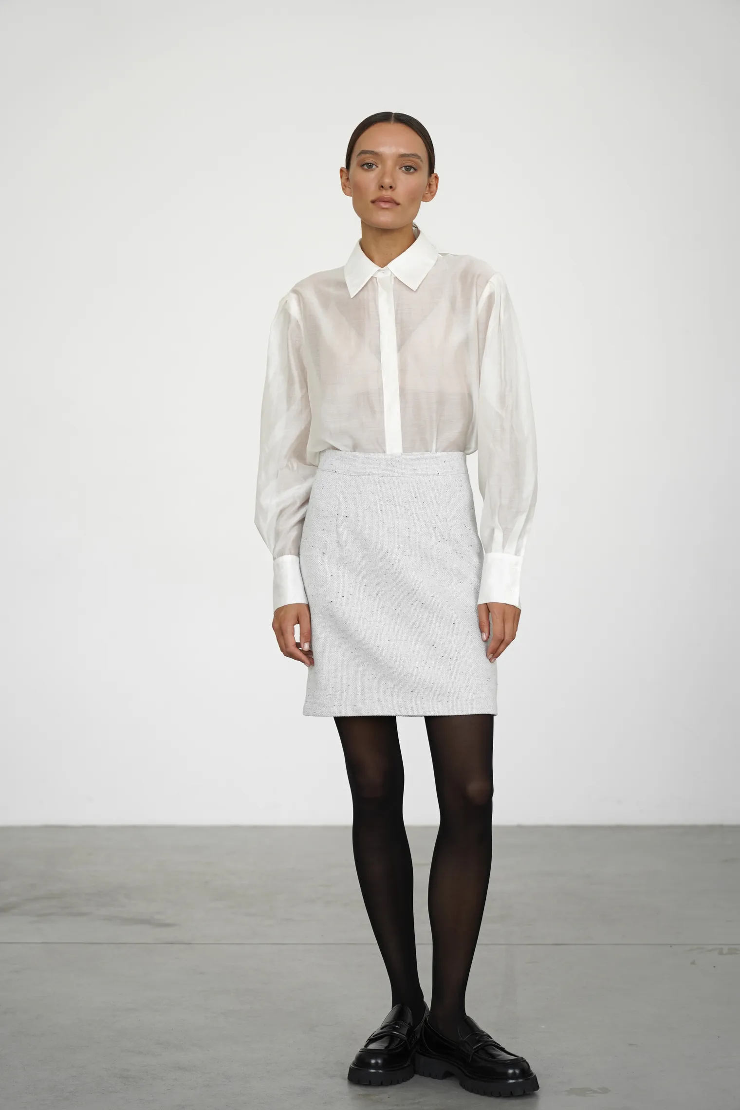 Юбка прямого кроя укороченная цвета серый меланж фото 3