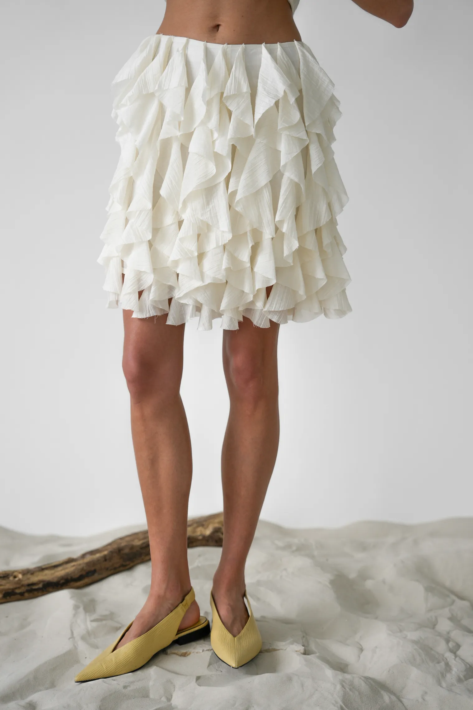 Юбка из жатой ткани молочного цвета фото 7