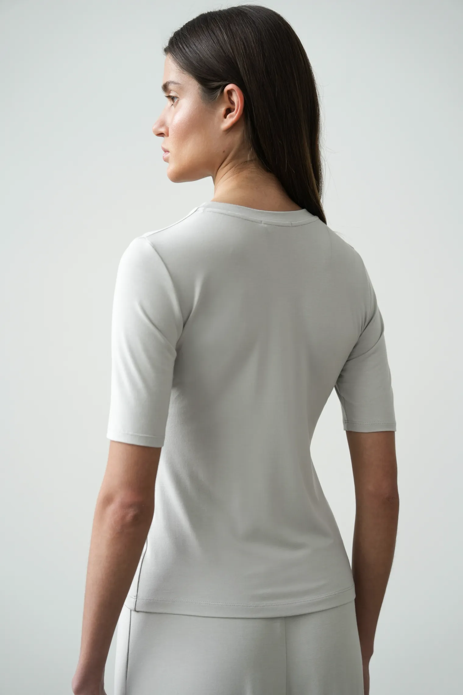 Майка из тонкого трикотажа пепельного цвета фото 4