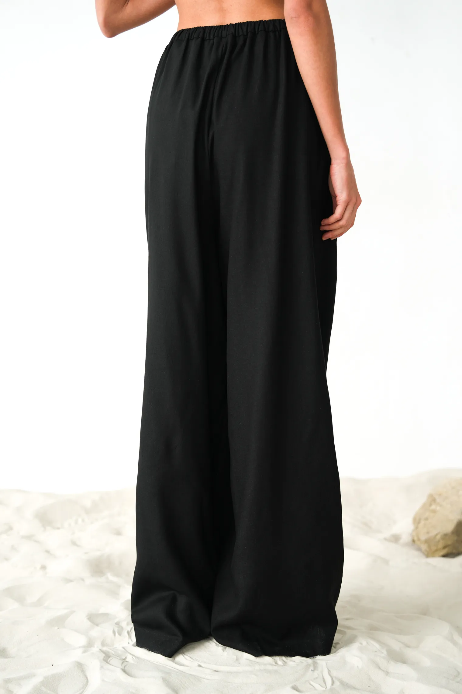 Брюки прямого кроя изо льна чёрного цвета фото 4