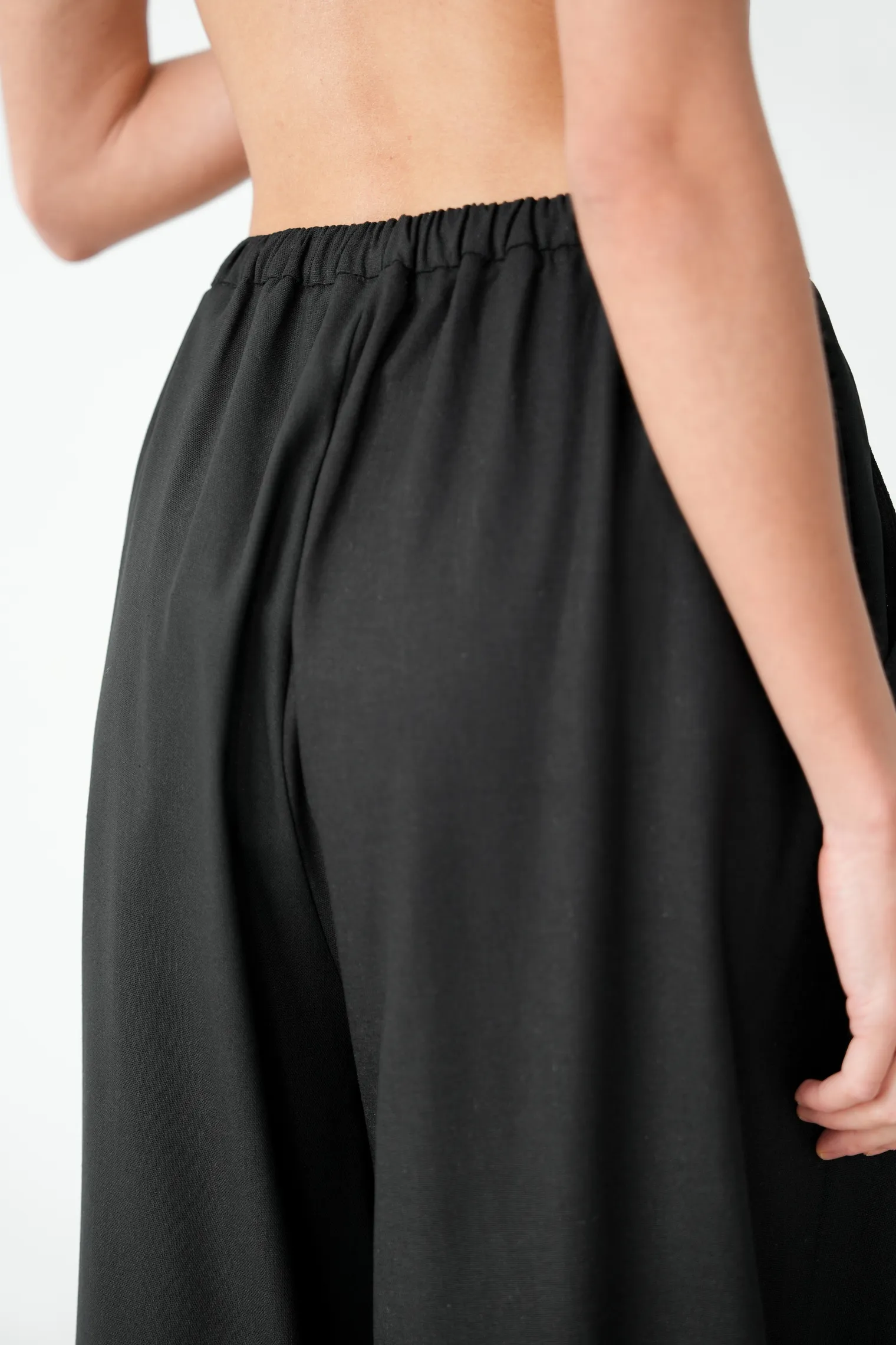 Брюки прямого кроя изо льна чёрного цвета фото 6