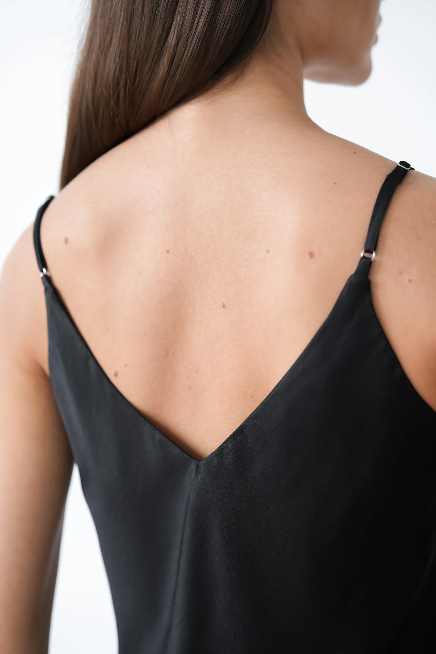 Топ из вискозы на бретелях чёрного цвета фото 2