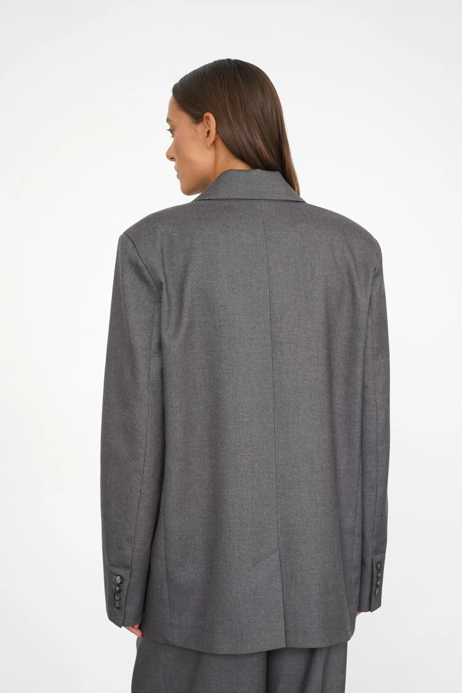 Однобортный жакет свободного кроя с карманами графитового цвета фото 4