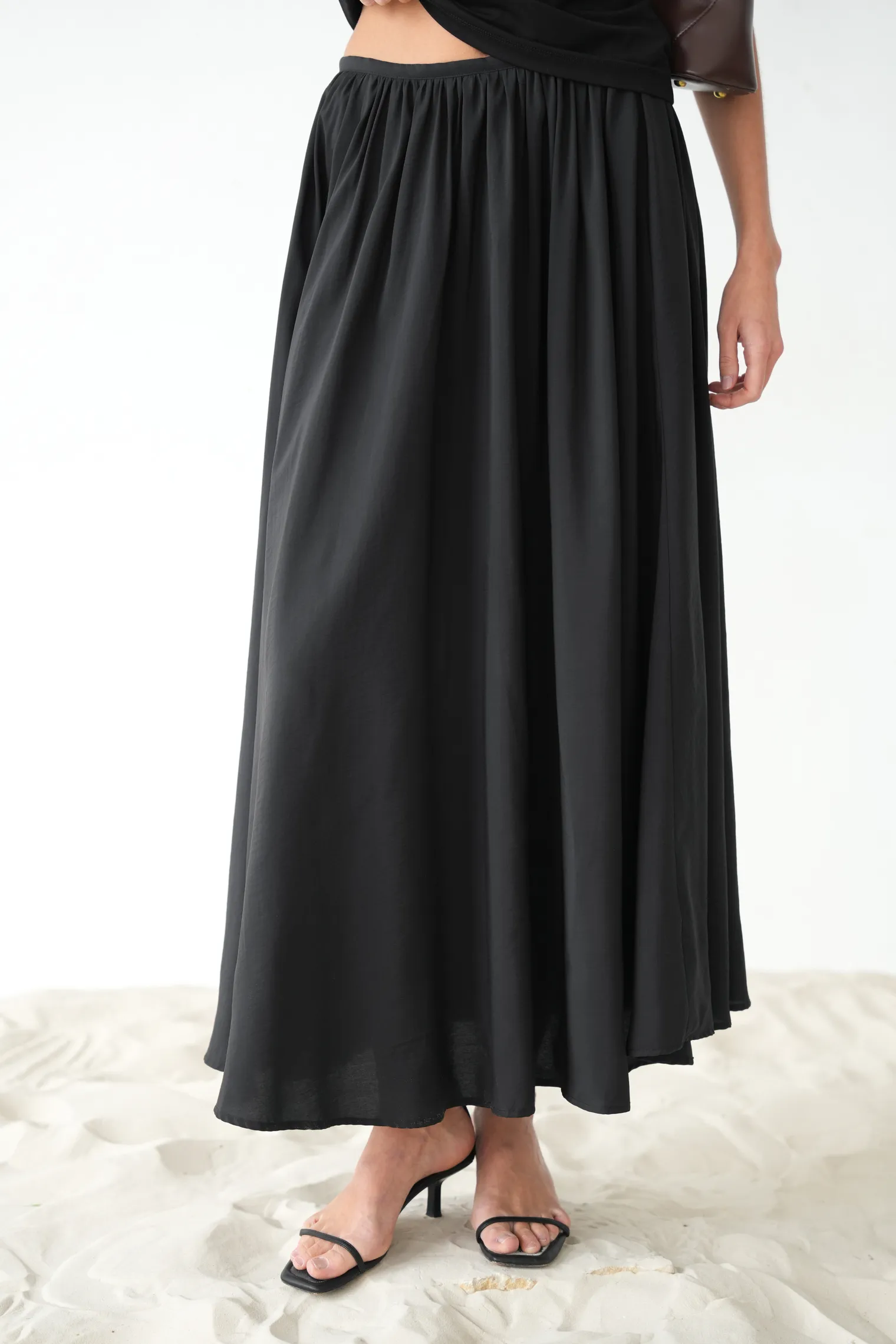 Юбка миди  чёрного цвета фото 5