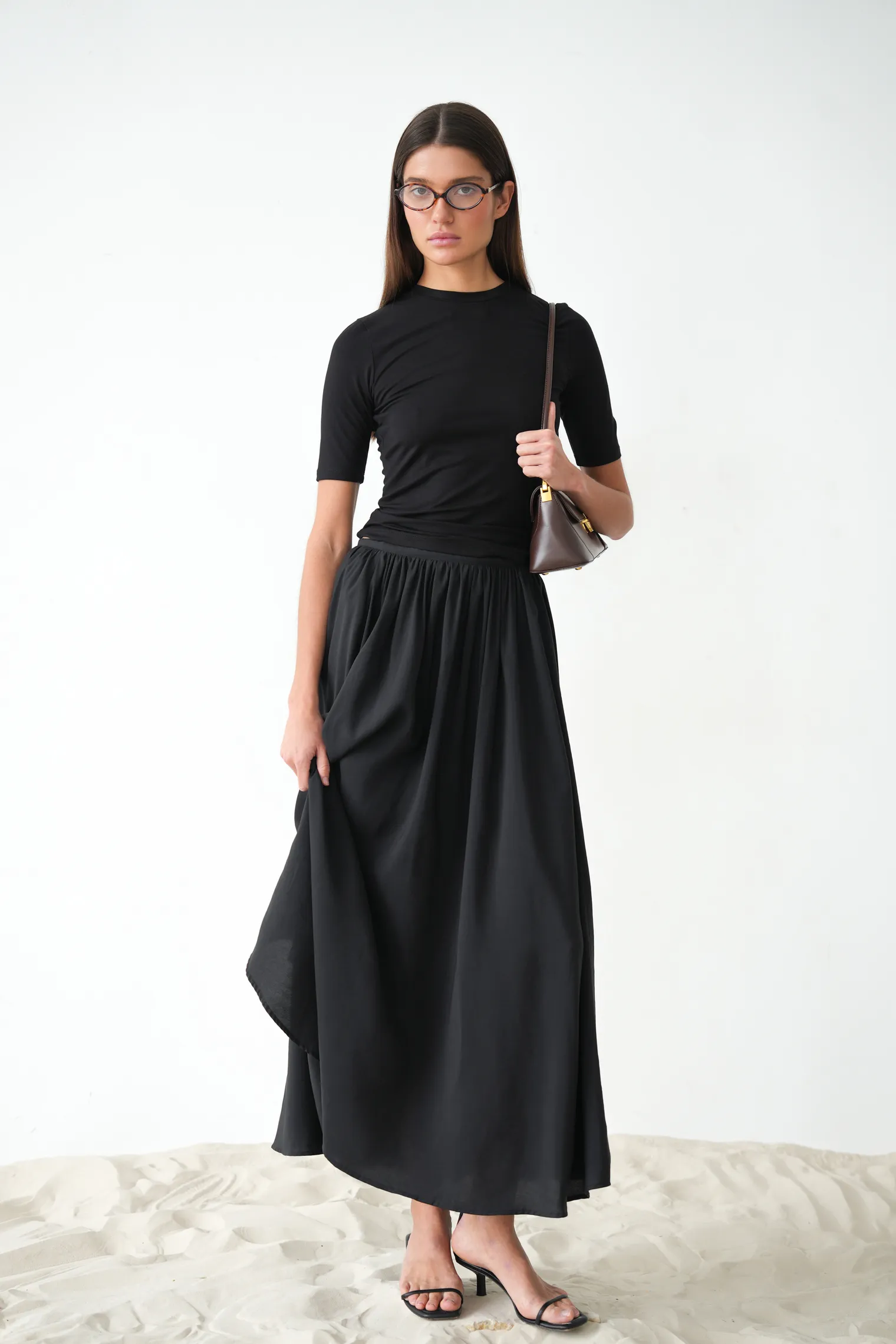 Юбка миди  чёрного цвета фото 1