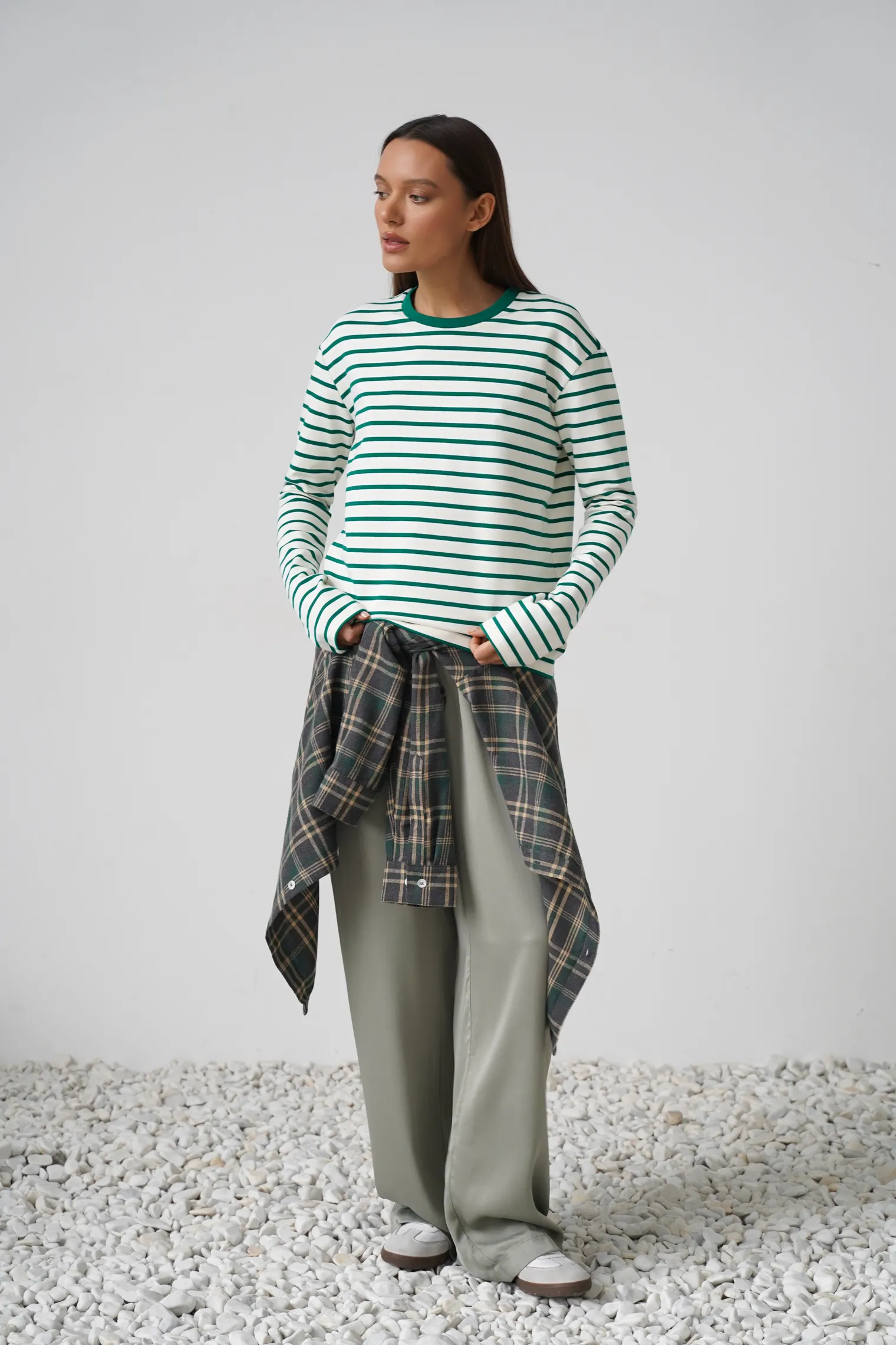 Лонгслив свободного кроя цвет молочный/зелёный в полоску фото 3
