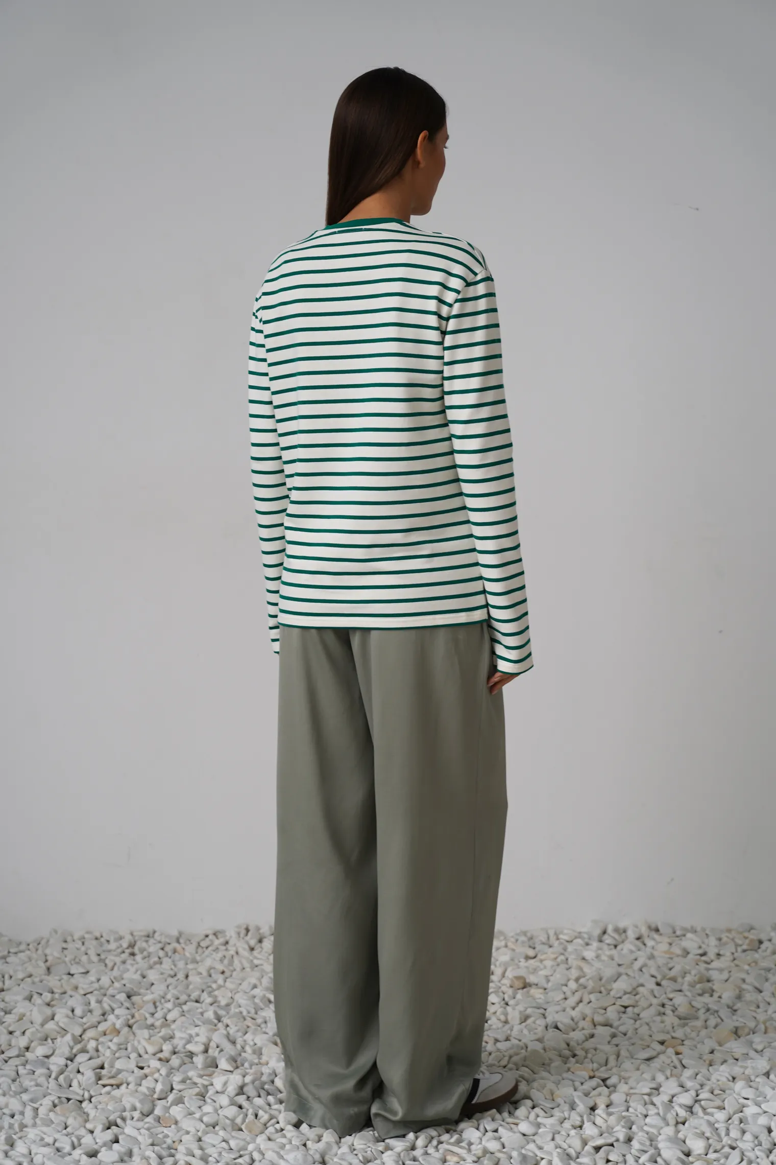 Лонгслив свободного кроя цвет молочный/зелёный в полоску фото 7
