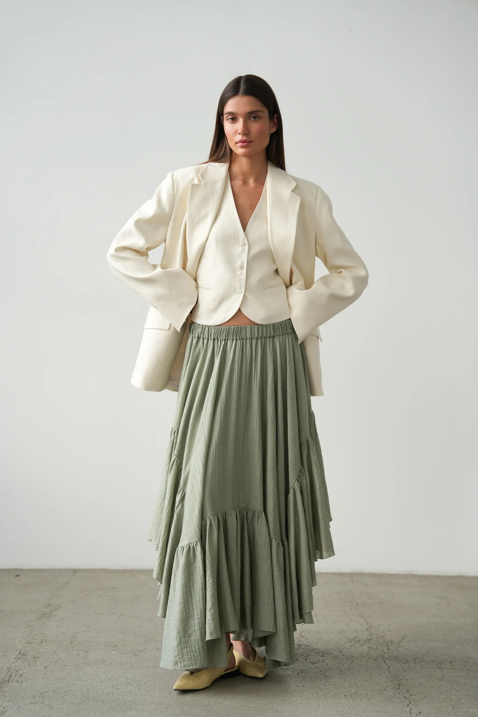 Юбка миди с воланами оливкового цвета фото 3