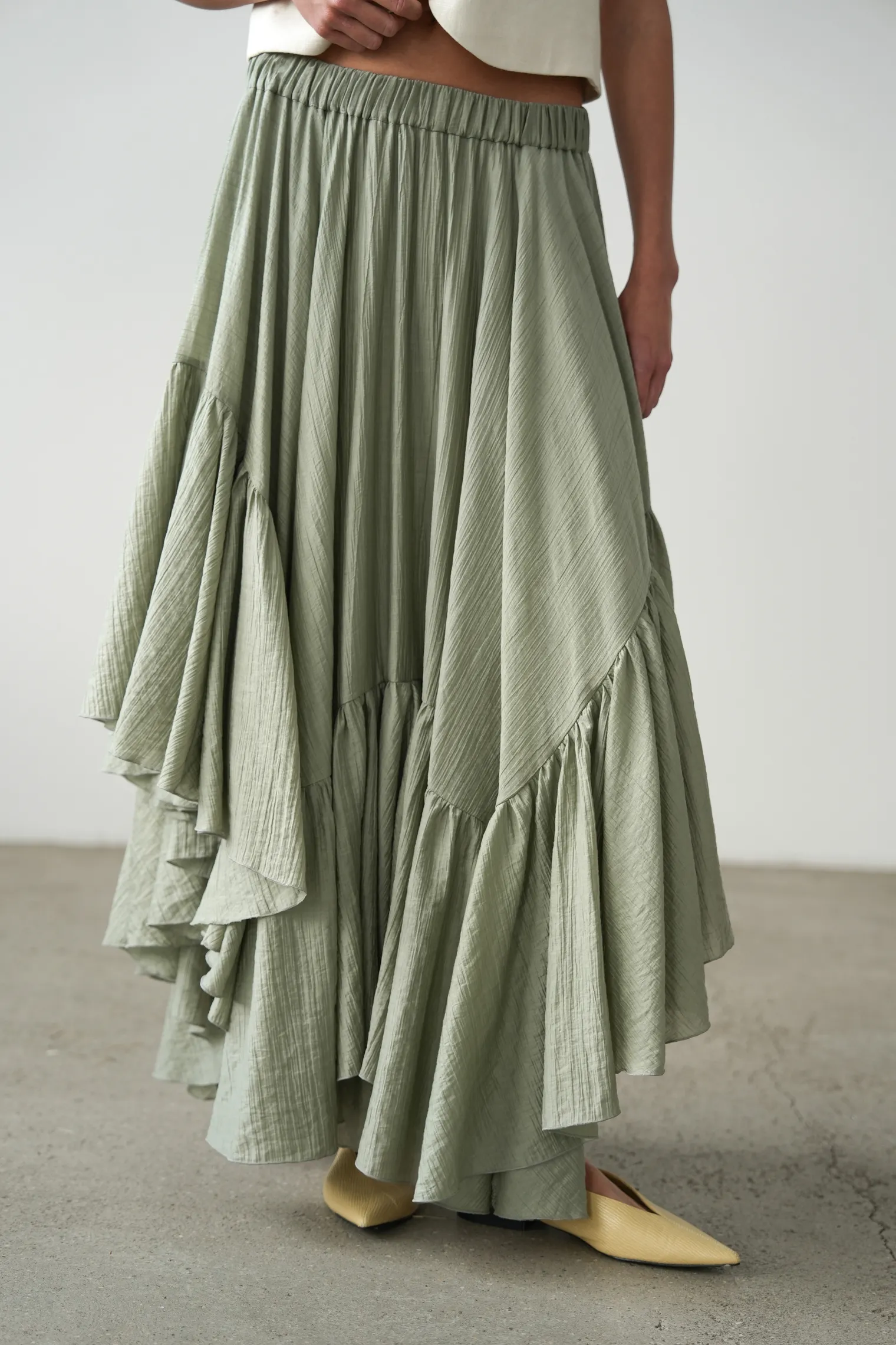 Юбка миди с воланами оливкового цвета фото 5