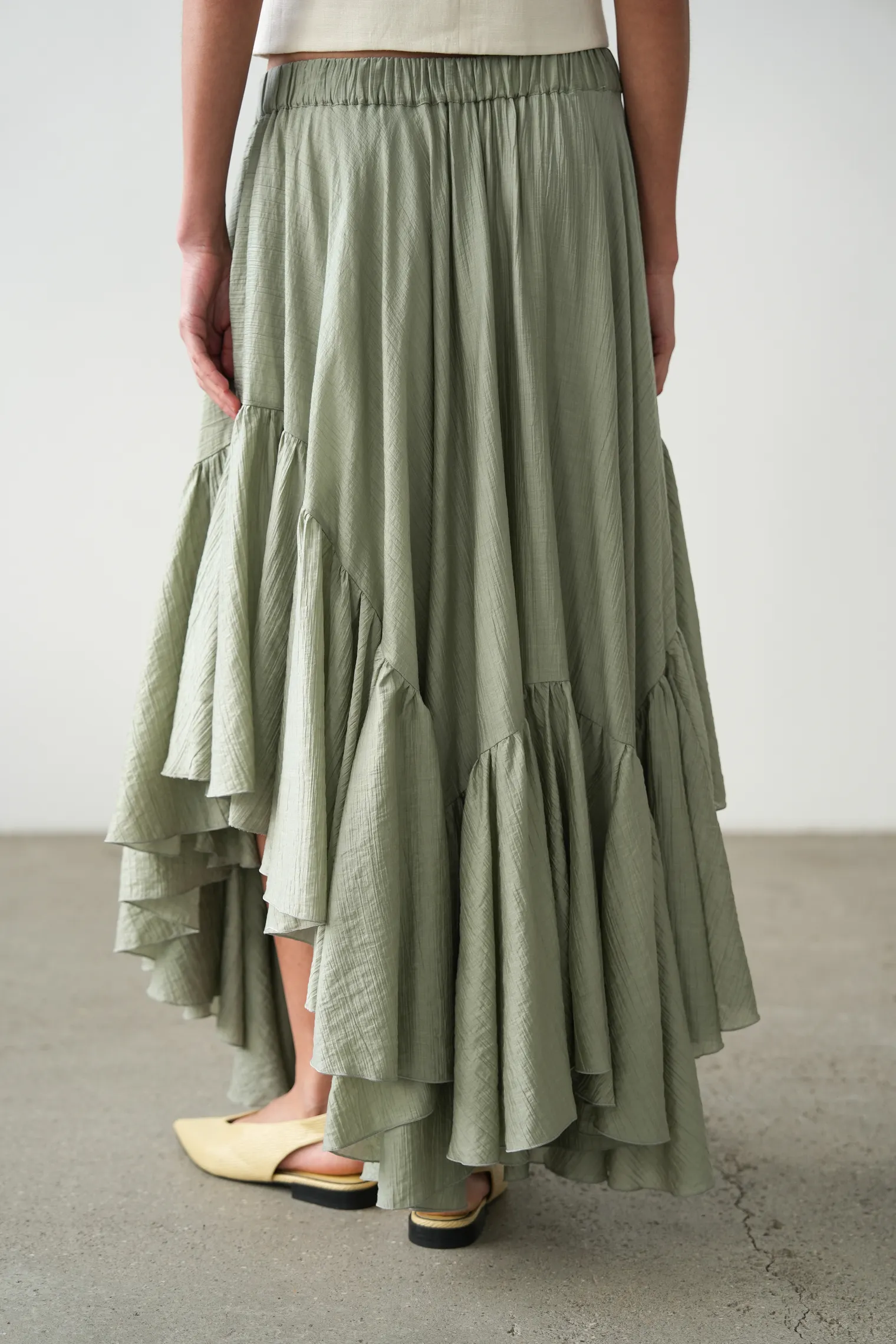 Юбка миди с воланами оливкового цвета фото 4