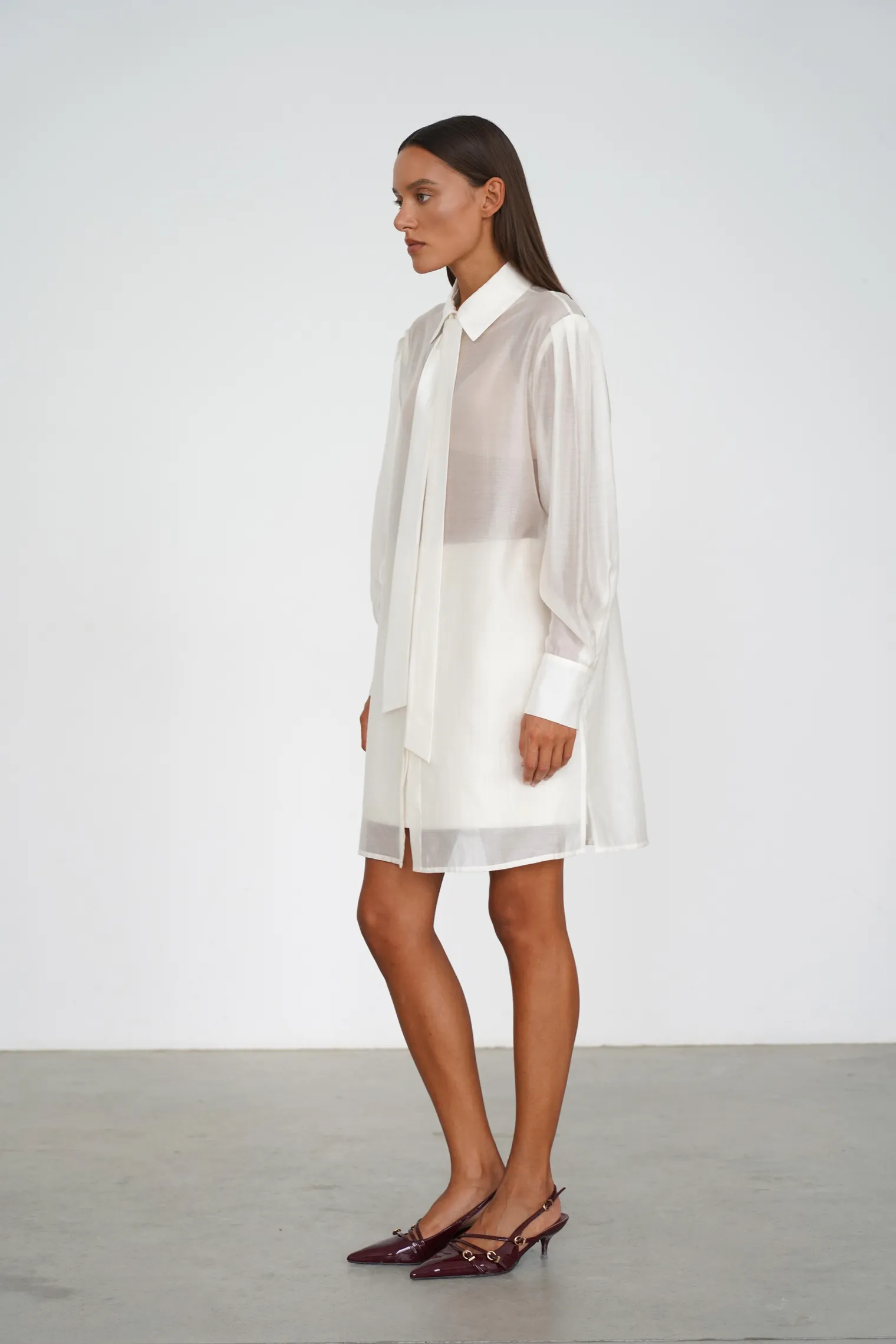 Рубашка из прозрачной ткани цвета тофу фото 1