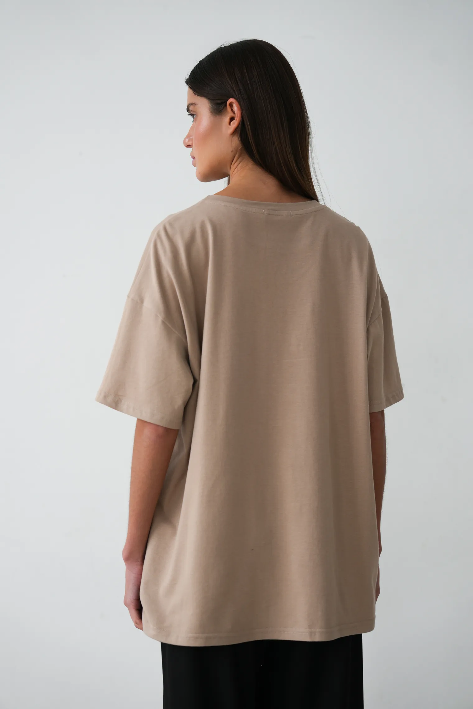 Футболка мужского кроя цвета латте фото 4