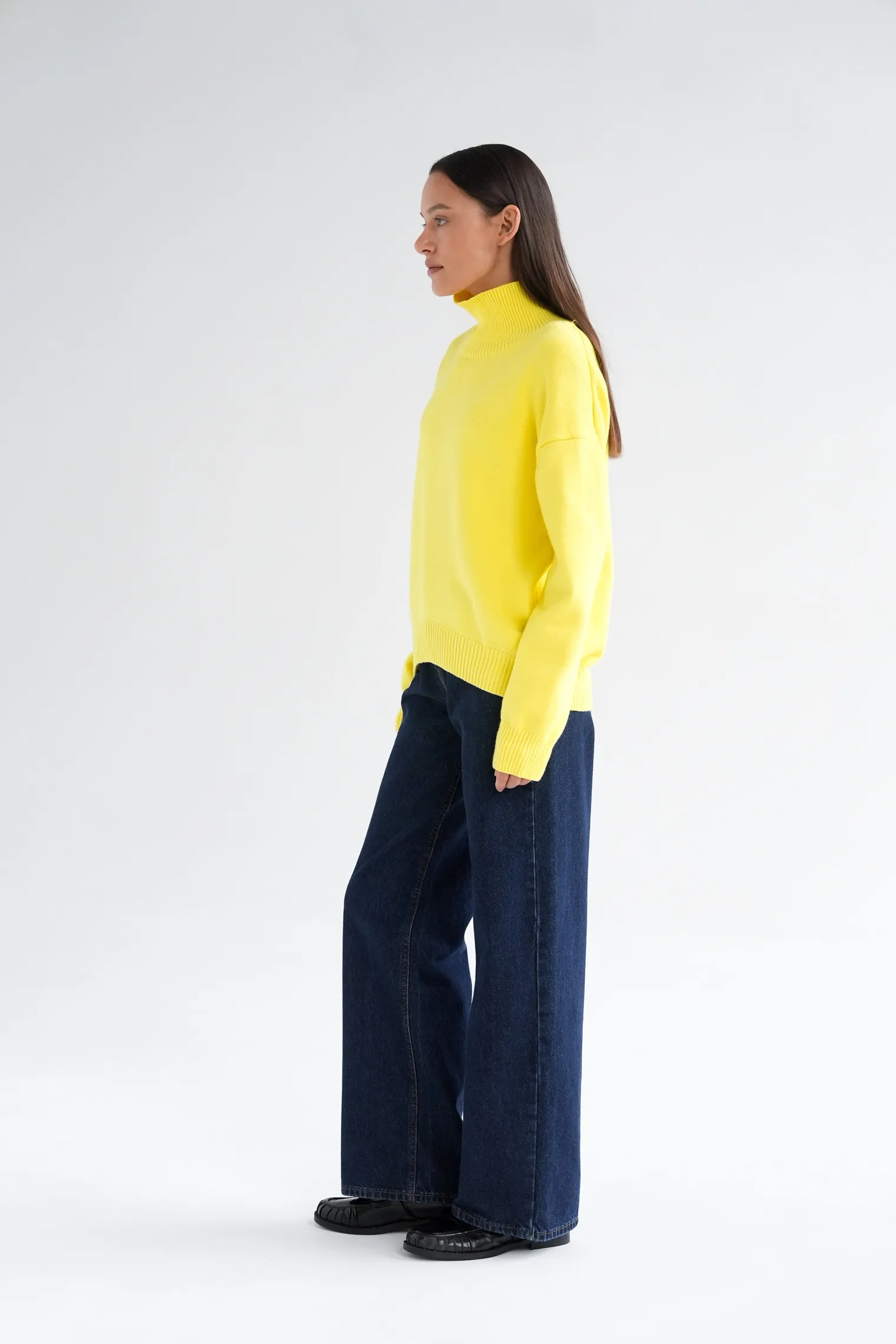 Джинсы широкого кроя с завышенной талией синего цвета фото 5