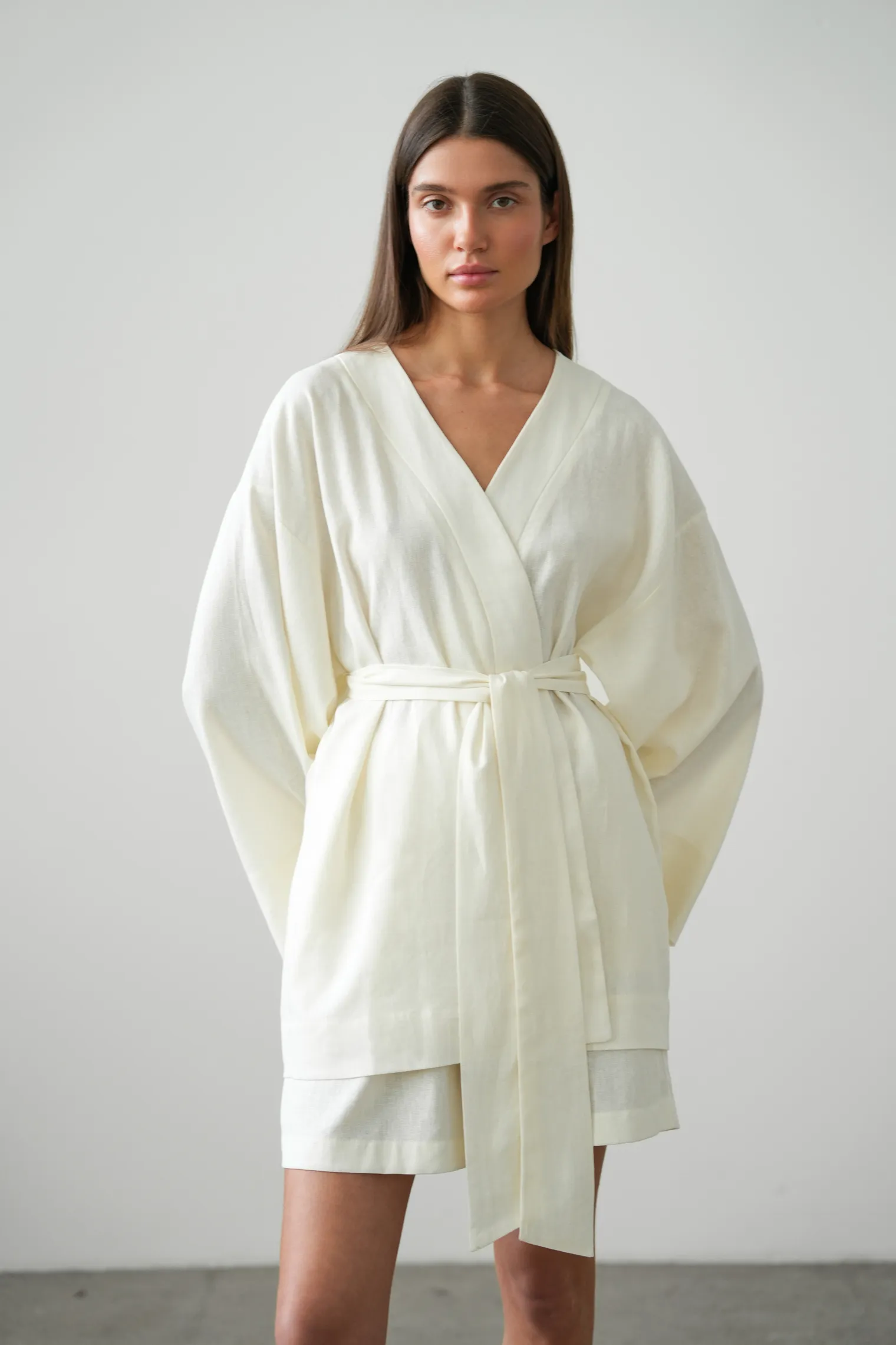 Кимоно с поясом цвета тофу фото 1