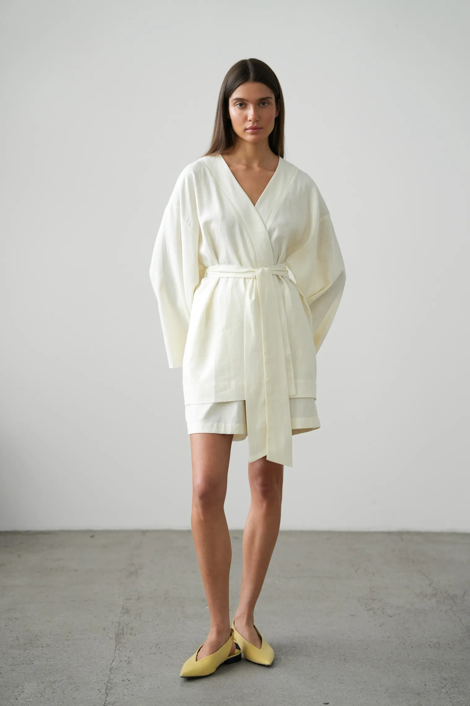 Кимоно с поясом цвета тофу фото 3