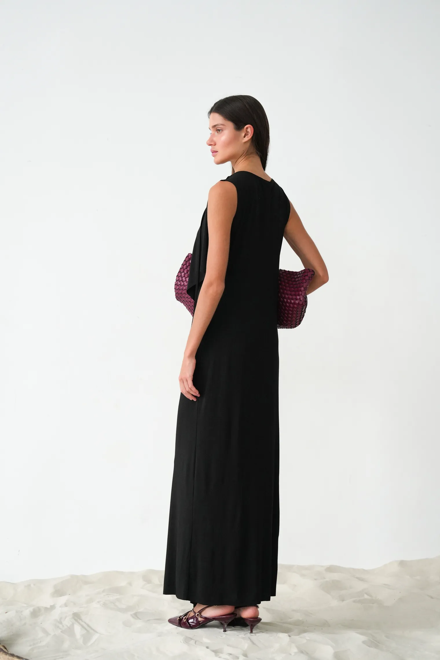 Платье из тонкого трикотажа чёрного цвета фото 4