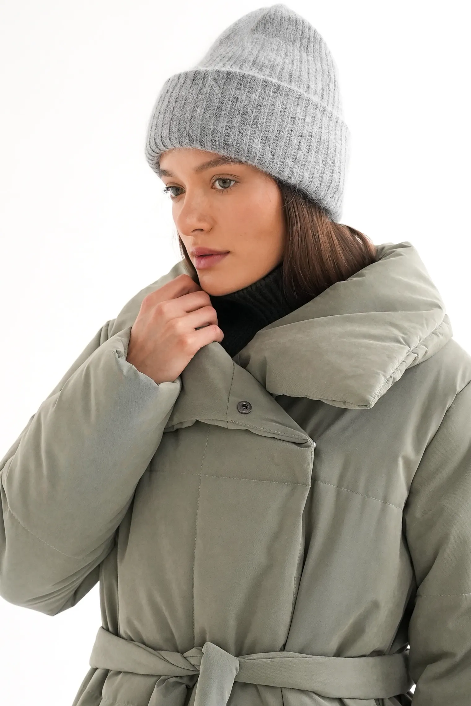 Шапка из ангоры двуслойная серого цвета фото 4