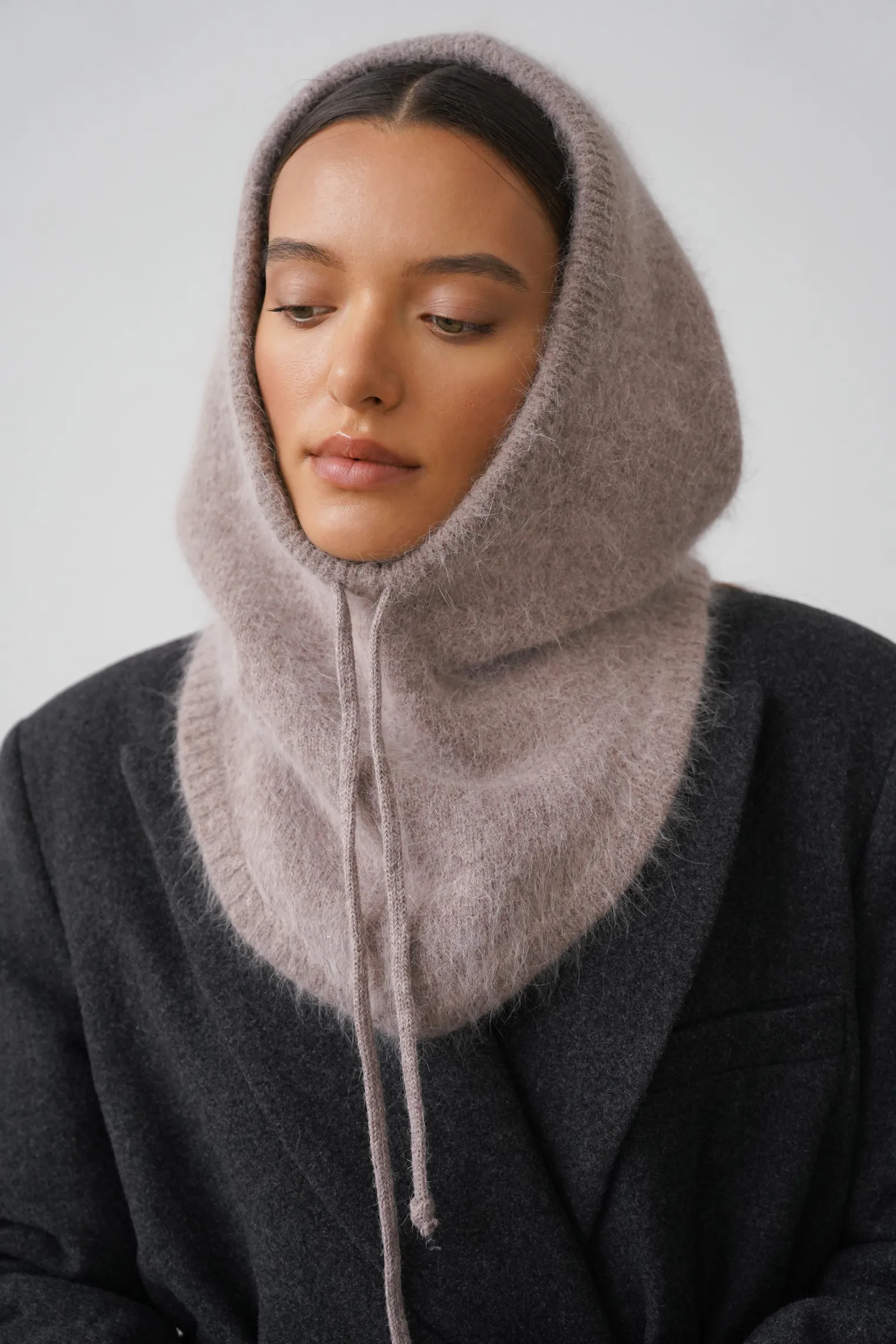 Капор из ангоры кофейного цвета фото 9