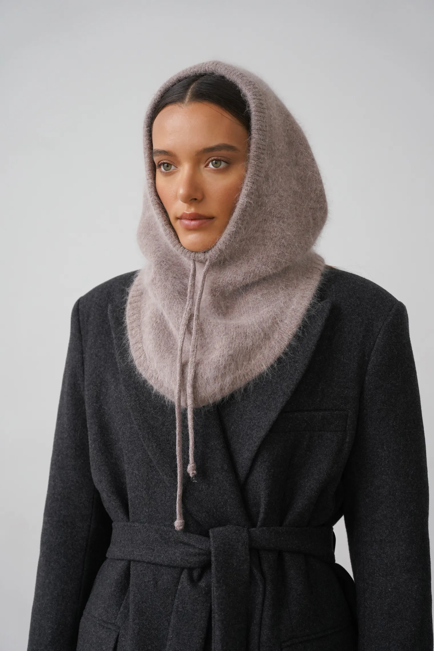 Капор из ангоры кофейного цвета фото 8