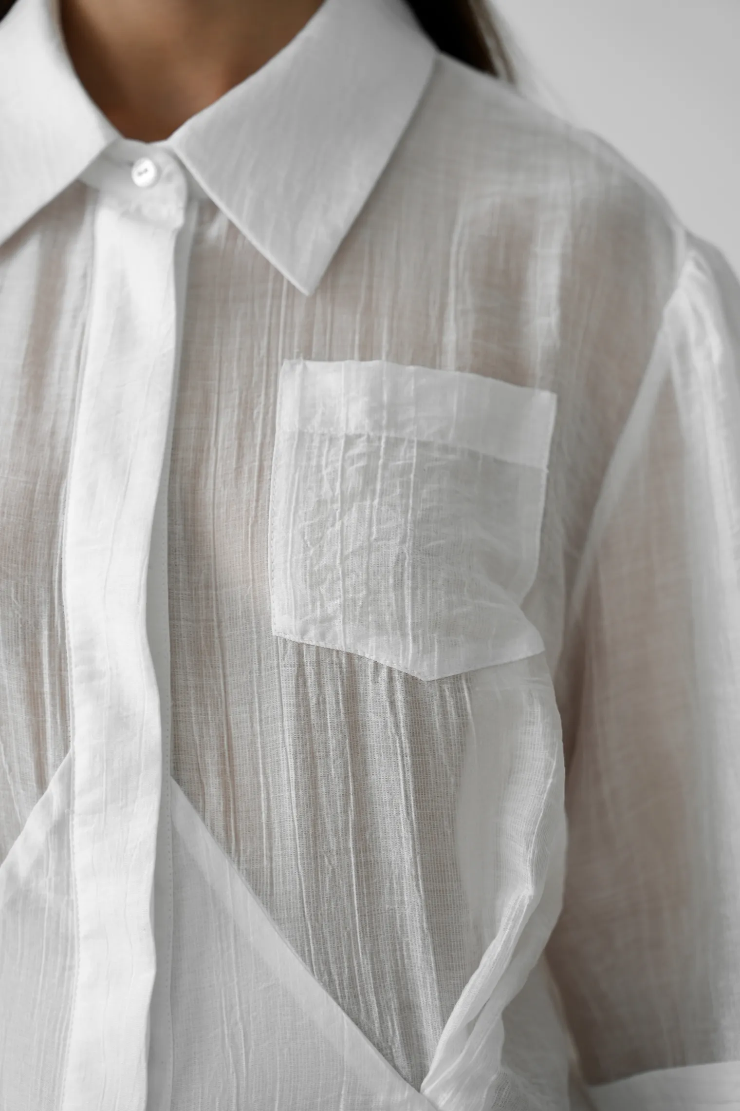 Платье миди из жатой ткани цвета тофу фото 2