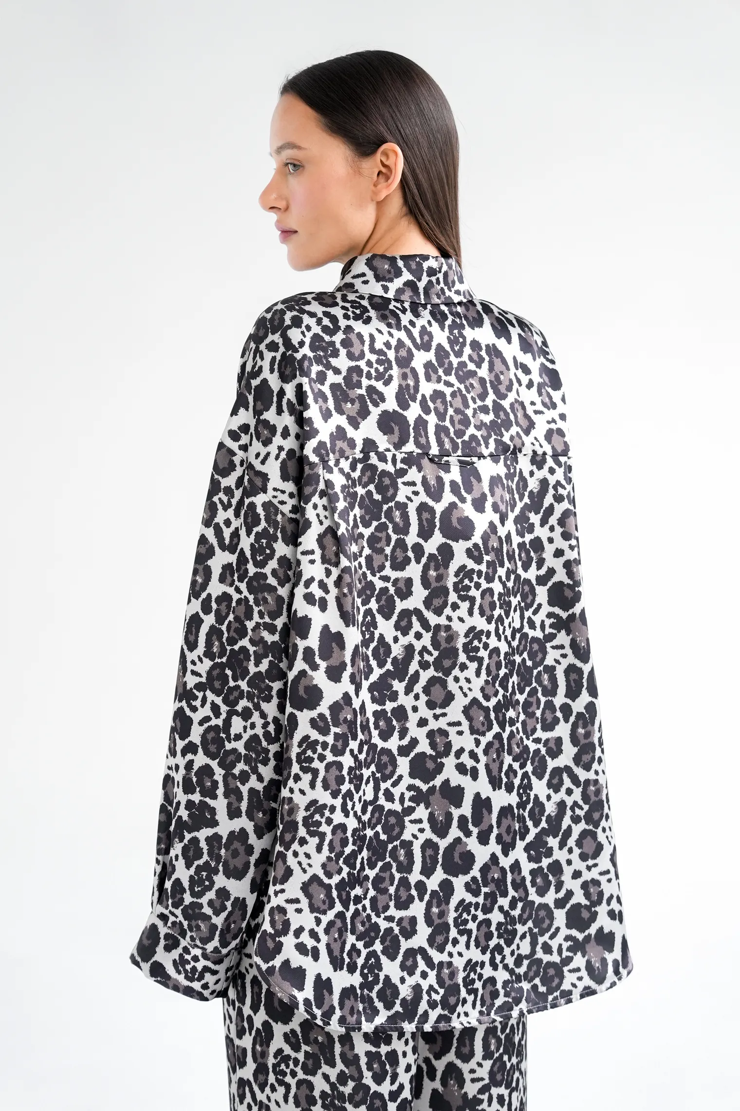 Рубашка свободного кроя с длинным рукавом леопардового цвета фото 6