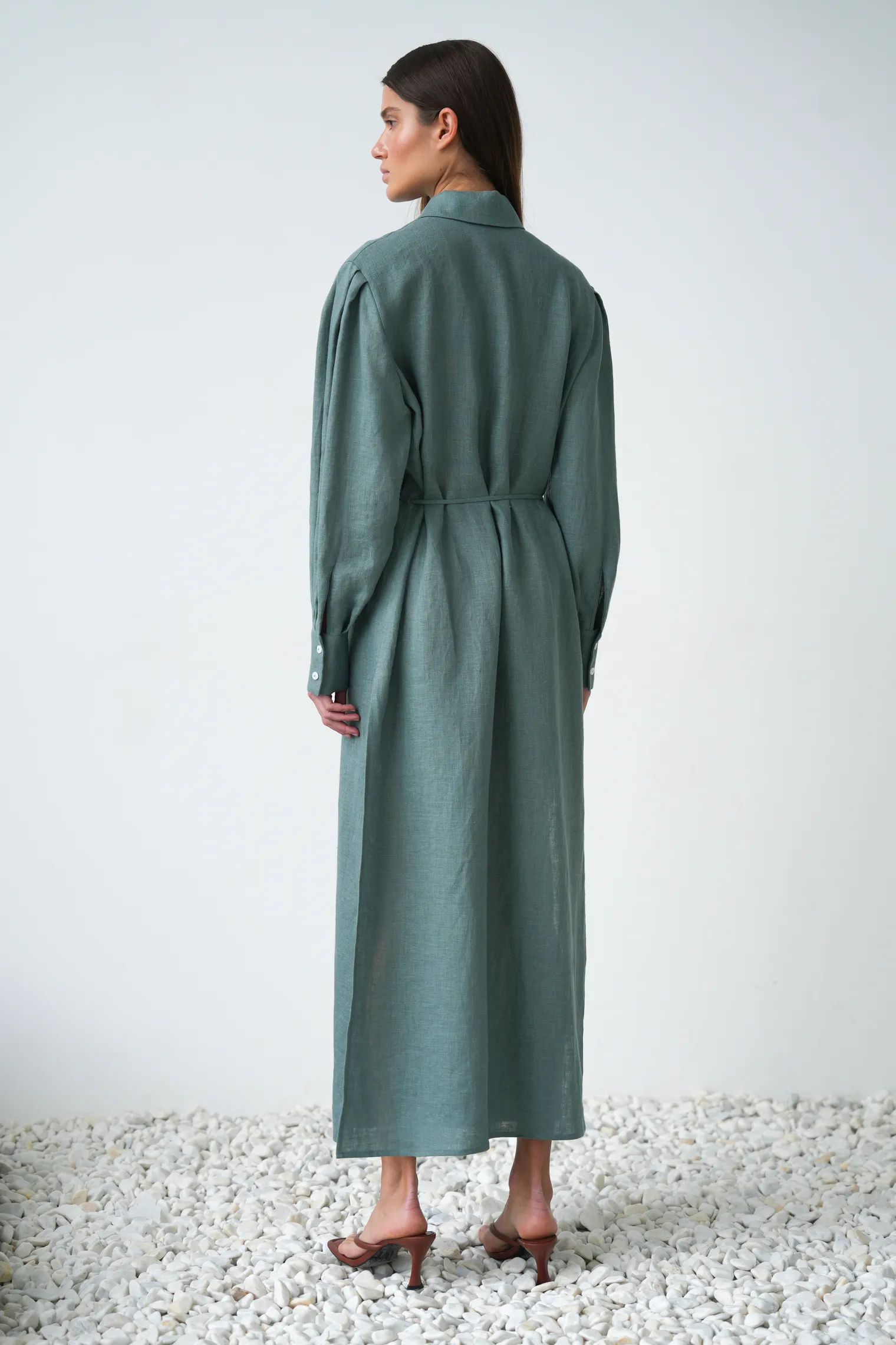 Платье-рубашка изо льна в цвете голубая ель фото 4