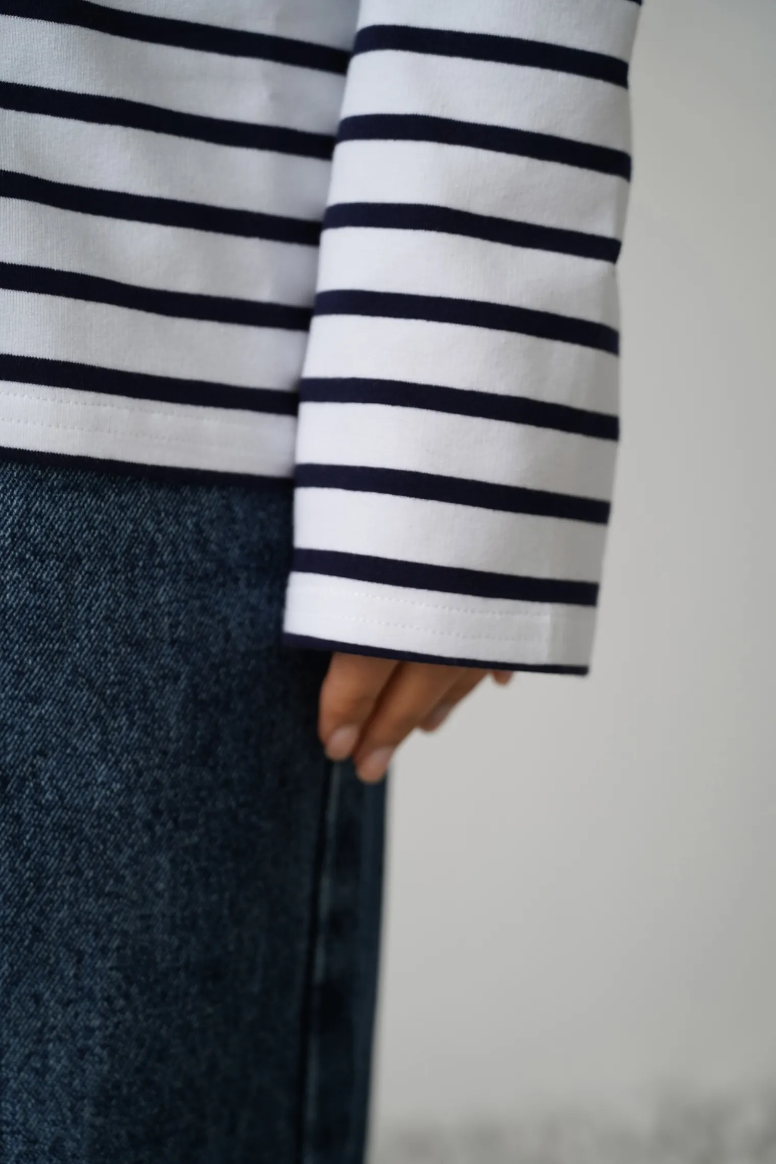 Лонгслив свободного кроя цвет белый/синий в полоску фото 5