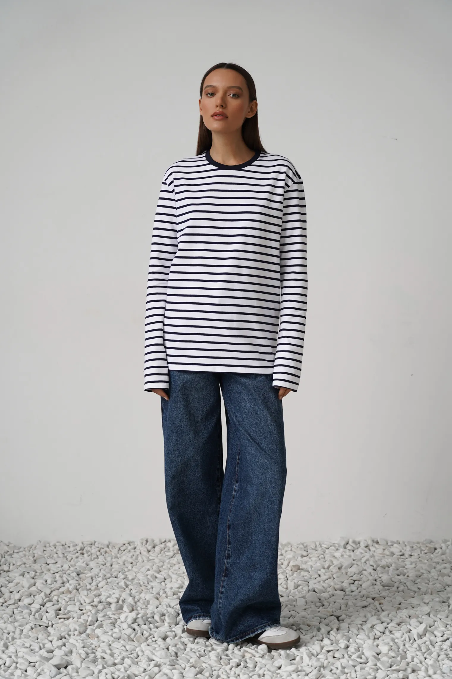 Лонгслив свободного кроя цвет белый/синий в полоску фото 3