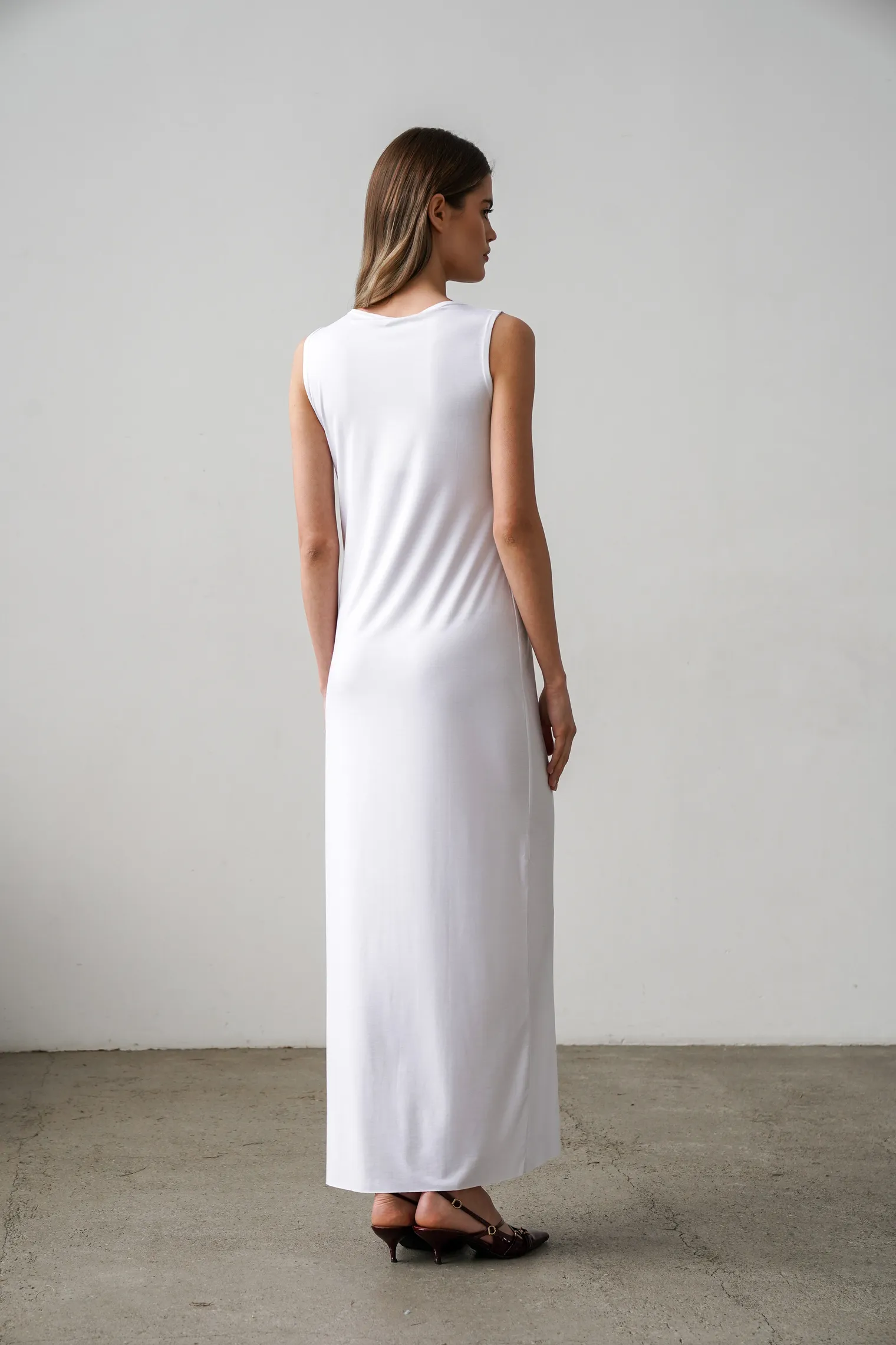 Платье макси белого цвета фото 4