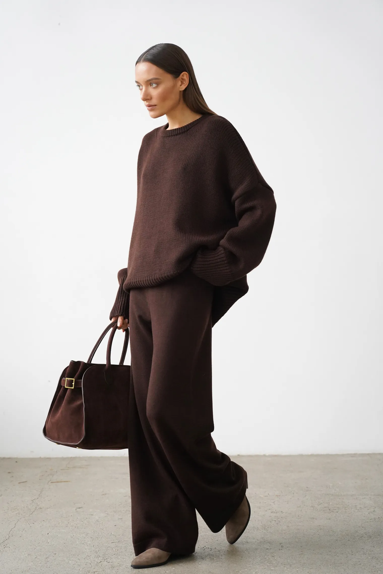 Брюки прямого кроя цвета горький шоколад фото 5