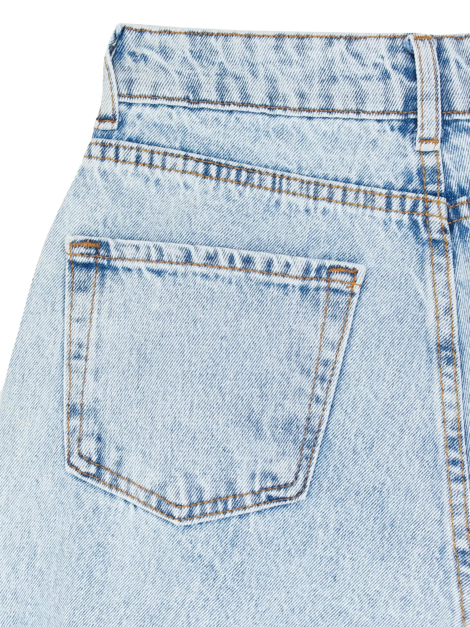 Джинсы свободного кроя с разрезами цвета голубая варка фото 2