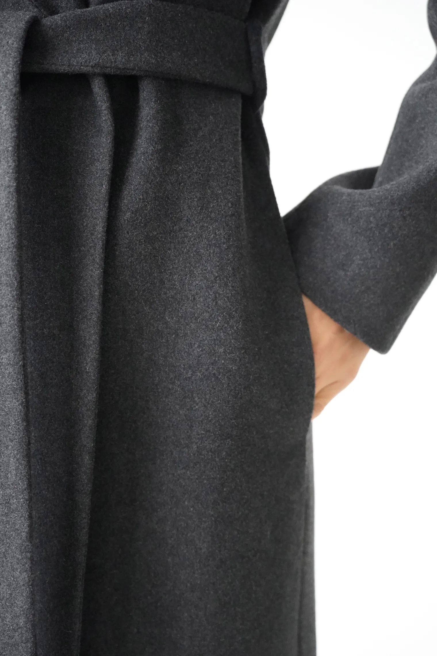 Пальто-халат с поясом, из шерсти графитового цвета фото 7