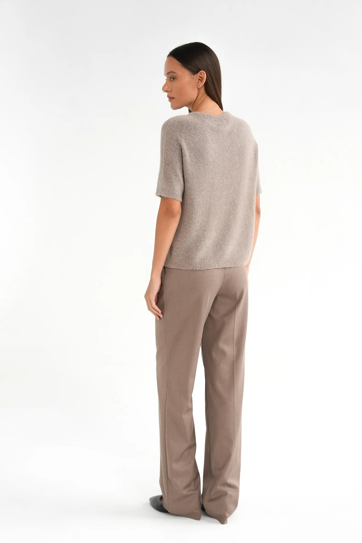 Пуловер мелкой вязки с низким воротником кофейного цвета фото 6