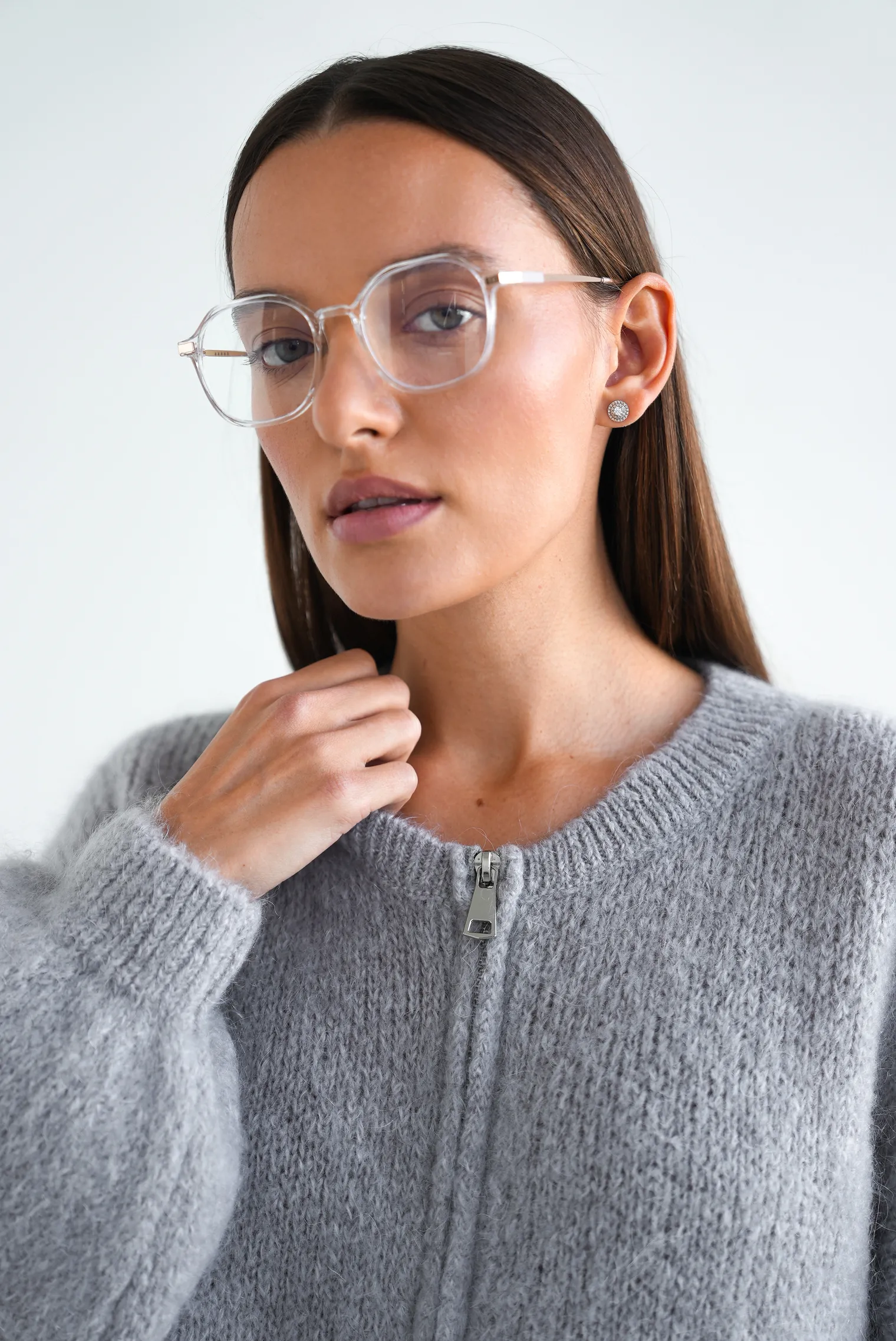 Кардиган крупной вязки из мохера на молнии серого цвета фото 2