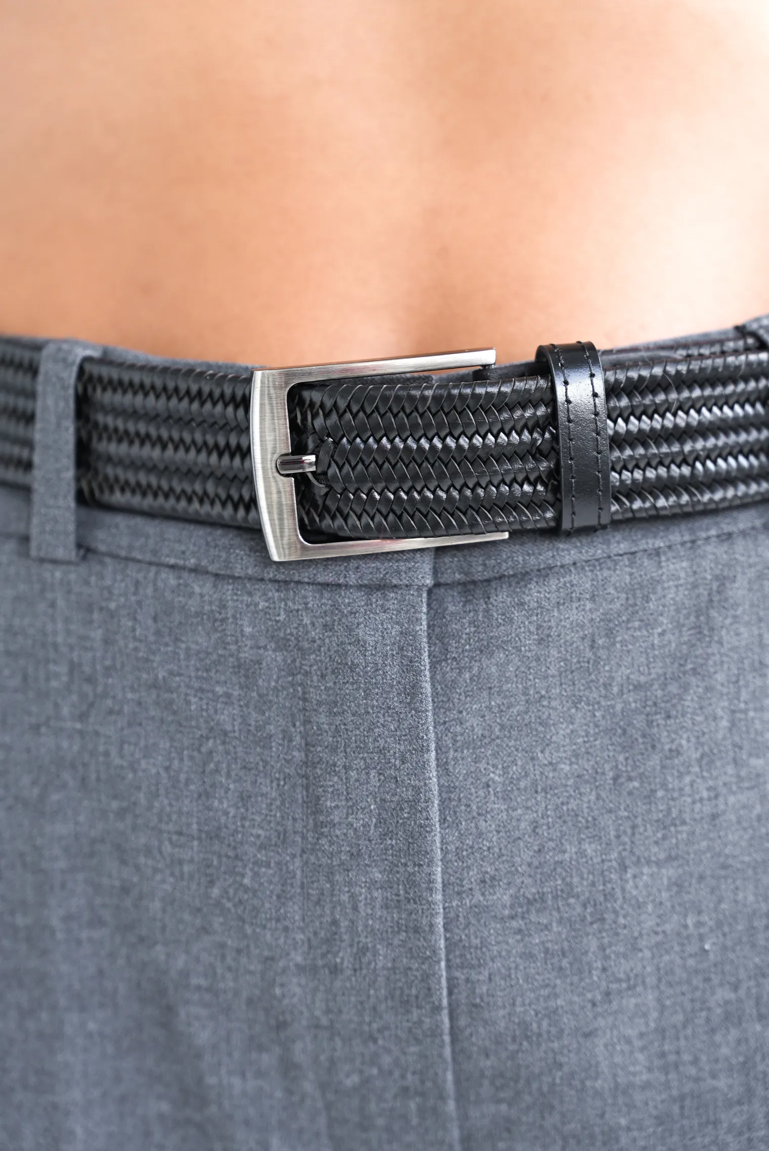 Ремень ручной работы чёрного цвета фото 4