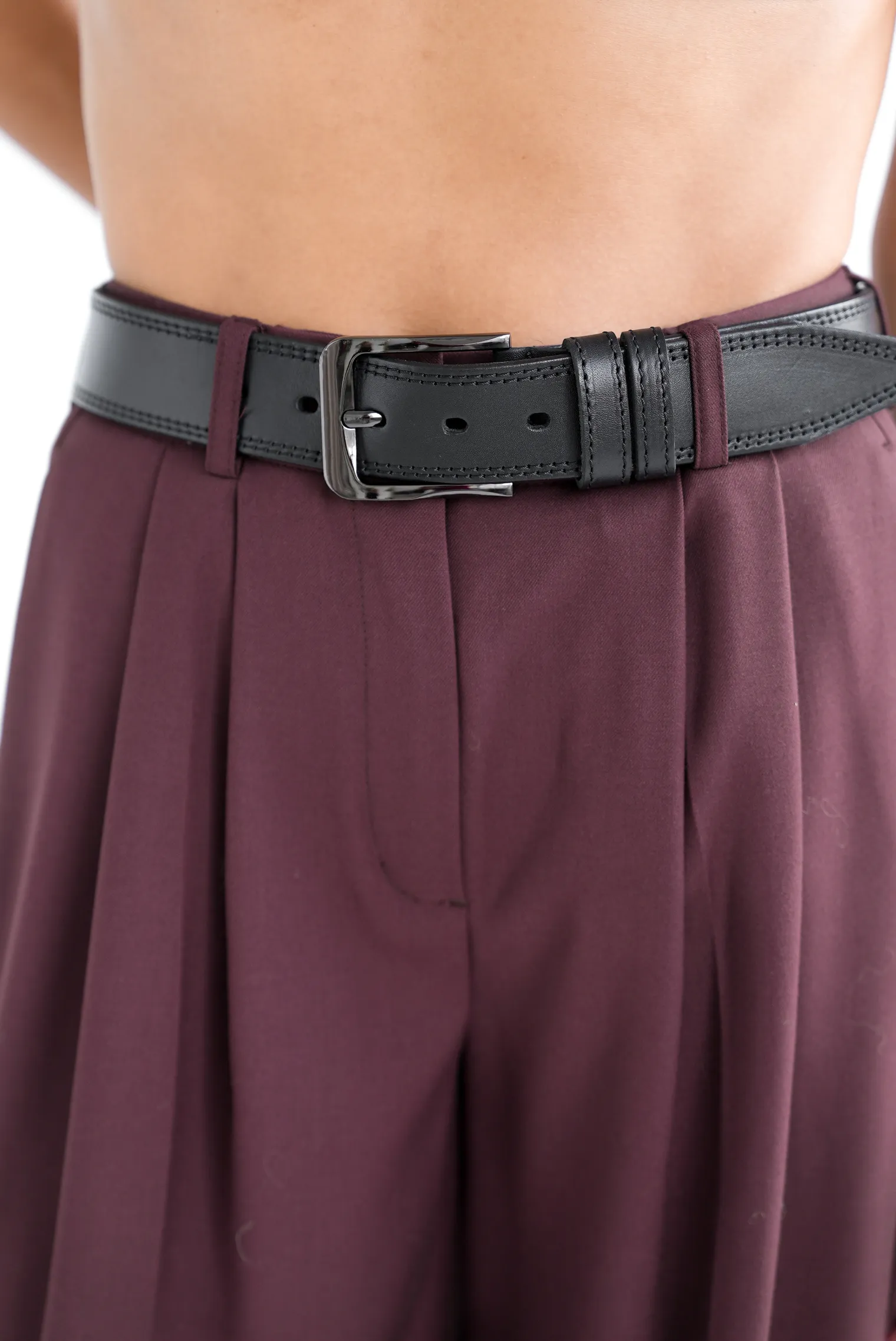 Ремень ручной работы чёрного цвета фото 3