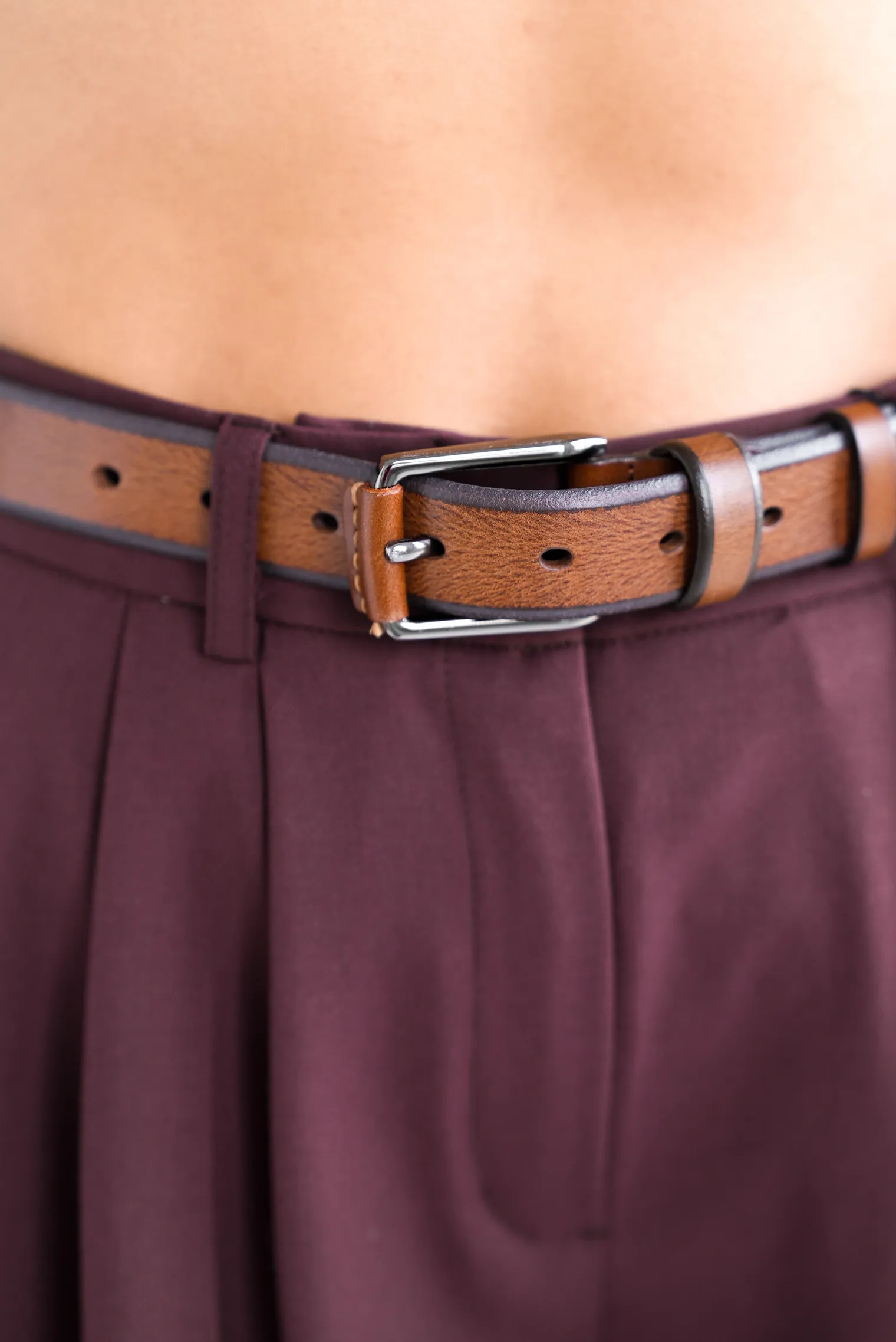 Ремень ручной работы коричневого цвета фото 4