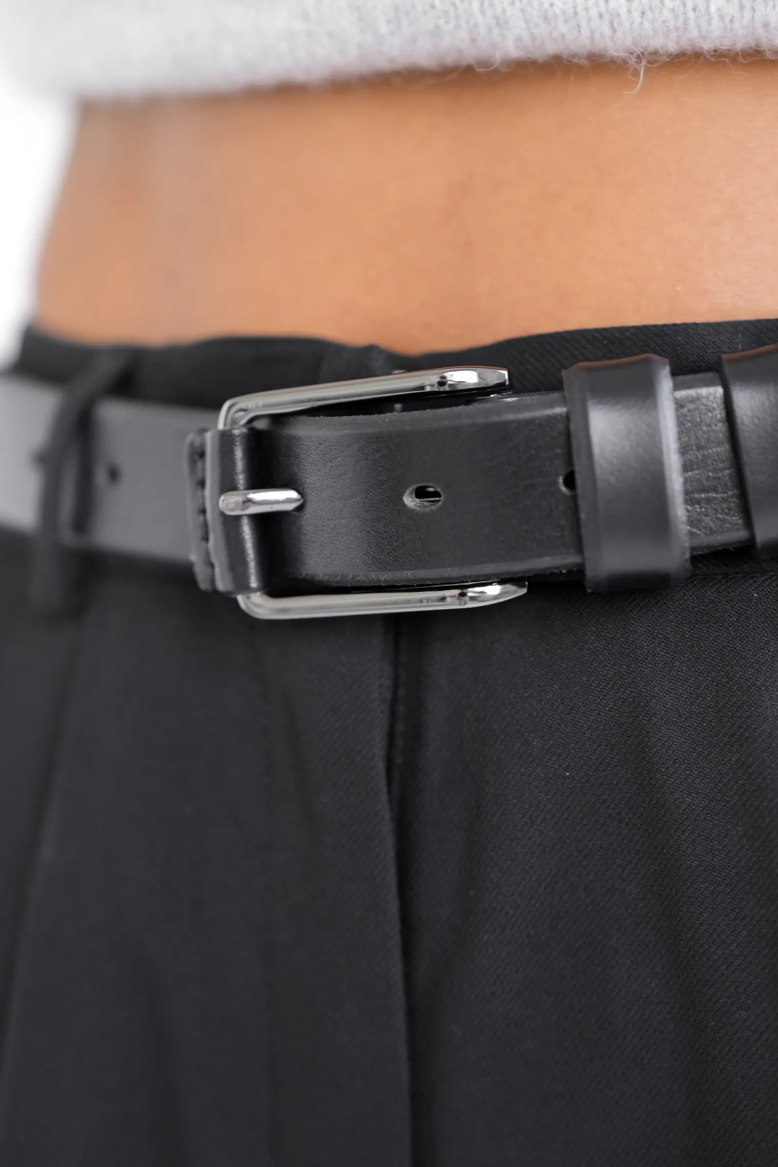 Ремень ручной работы чёрного цвета фото 4