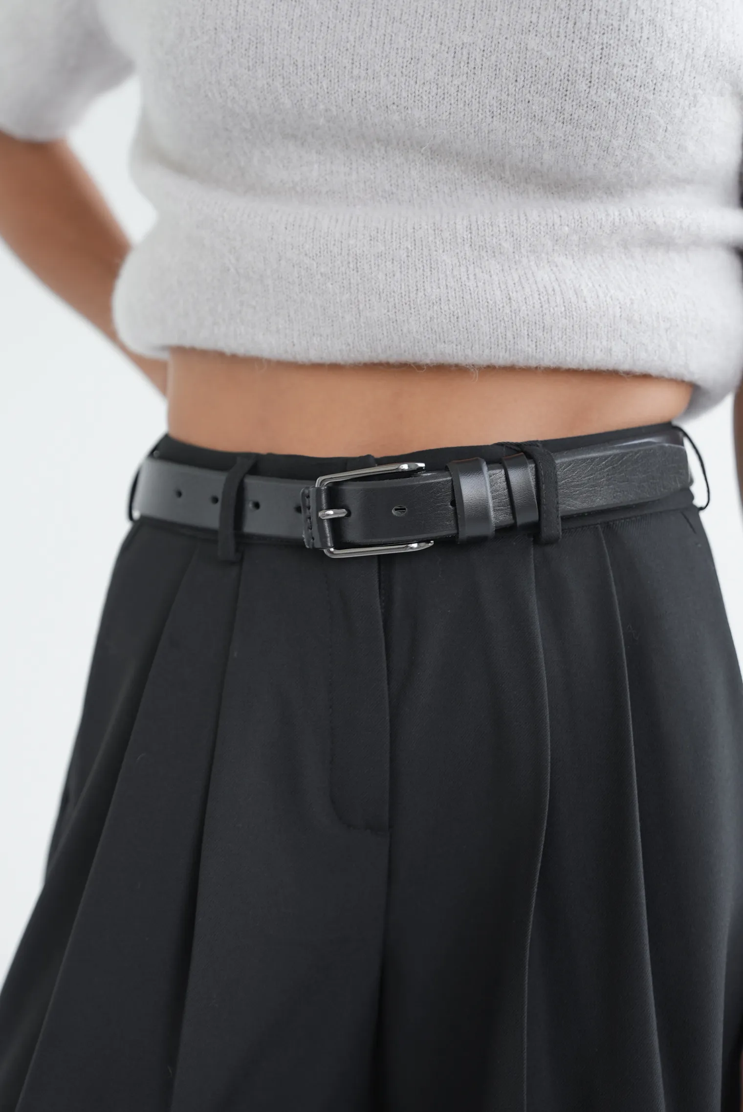 Ремень ручной работы чёрного цвета фото 3