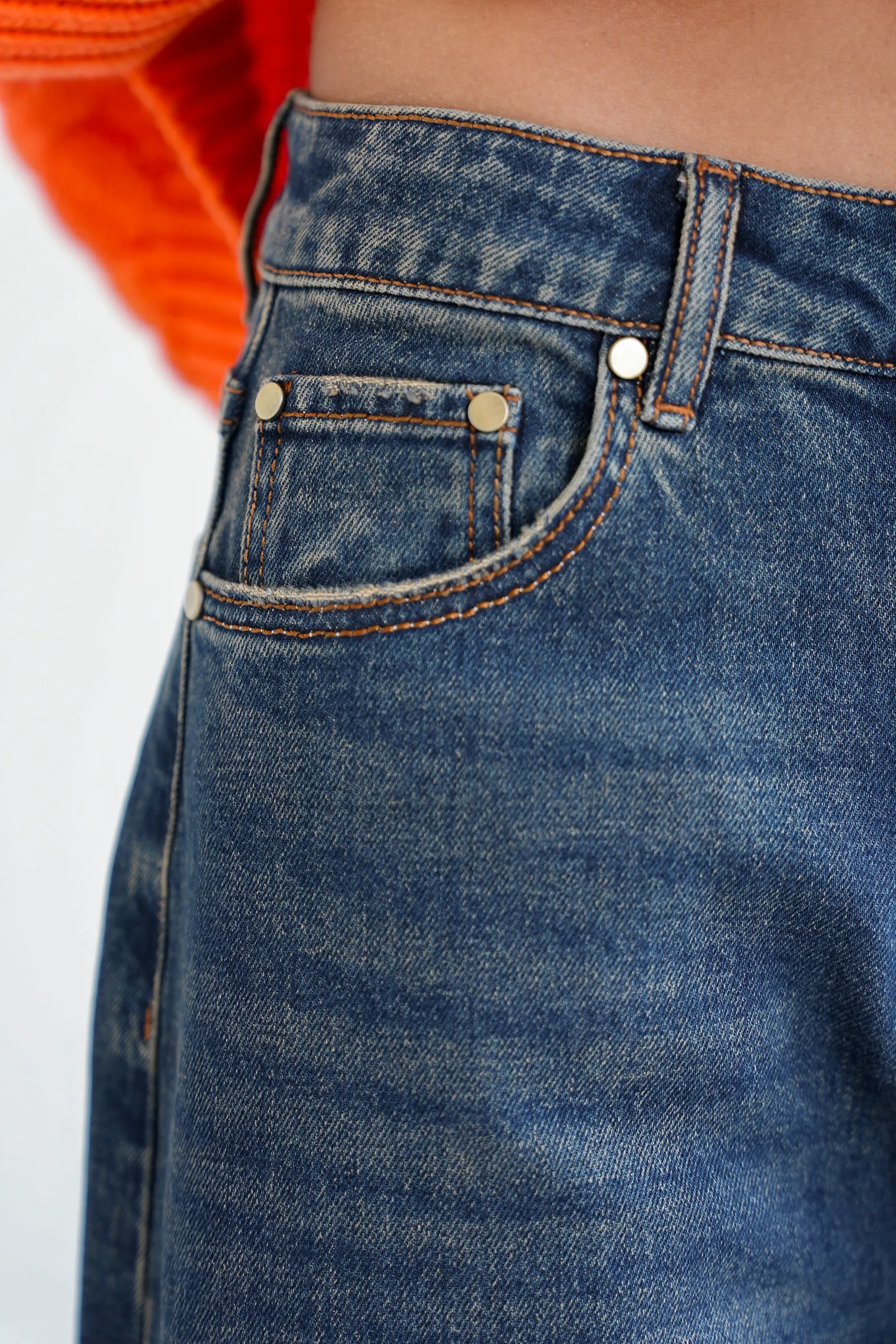 Джинсы свободного кроя в винтажном стиле синего цвета фото 2