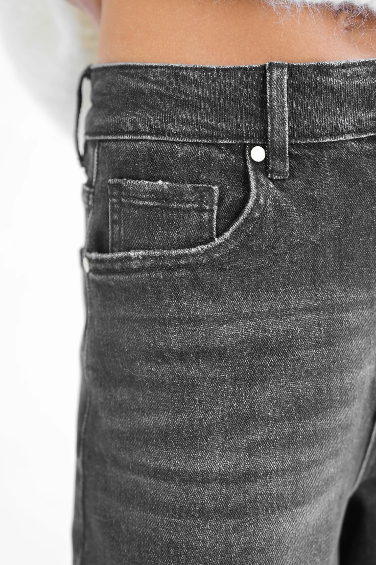 Джинсы свободного кроя в винтажном стиле графитового цвета фото 2