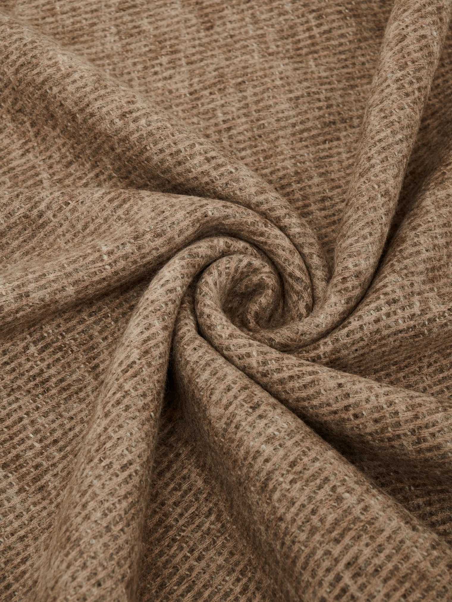 Палантин однотонный из вискозы кофейного цвета фото 1