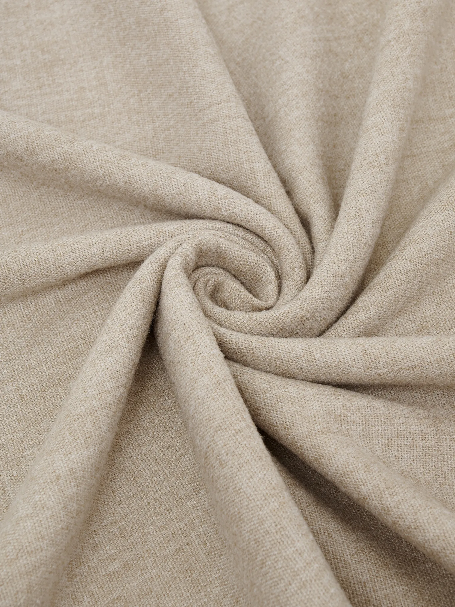 Палантин однотонный из шерсти бежевого цвета фото 1